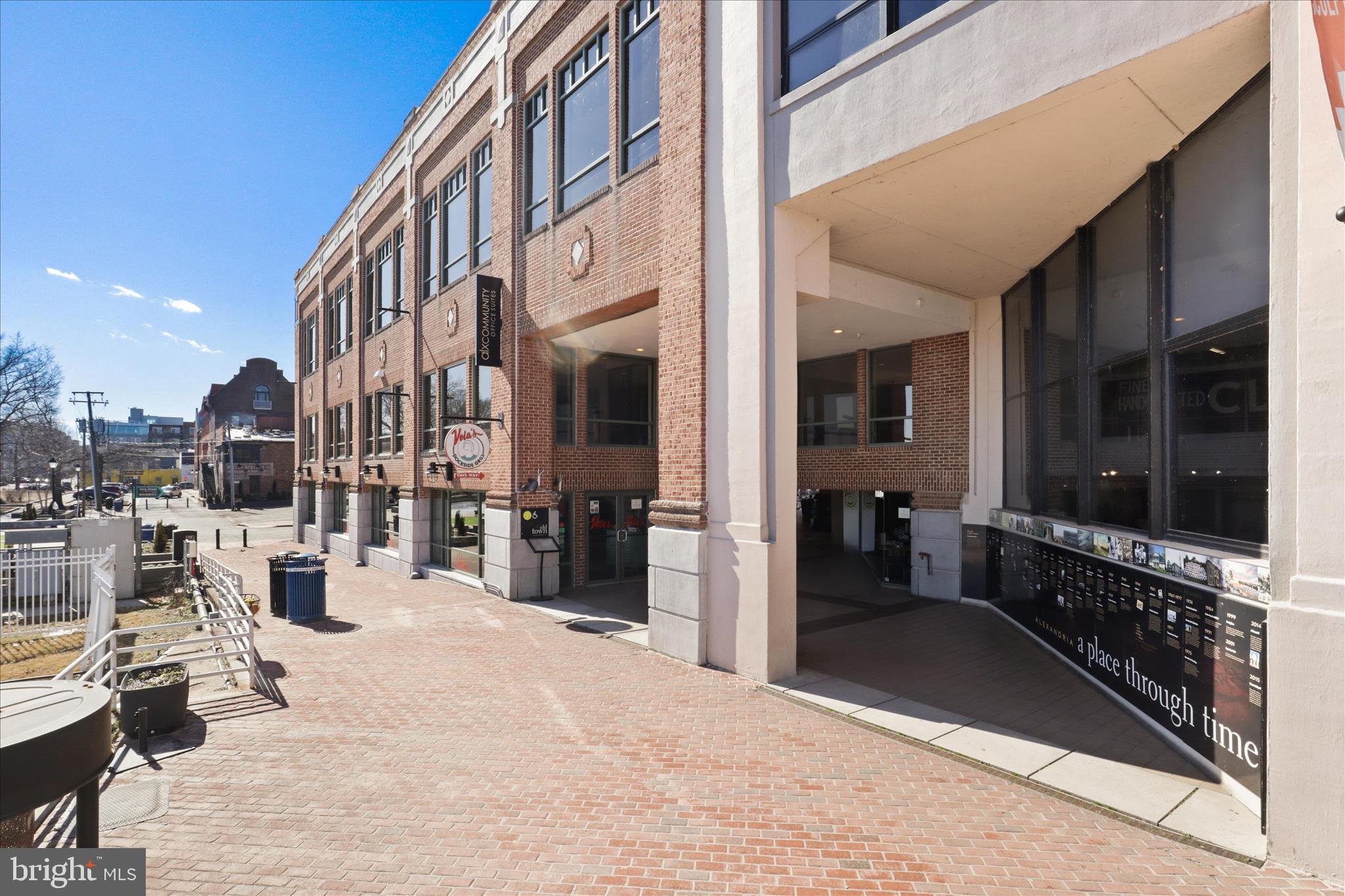 HARBOR TERRACE - Residential