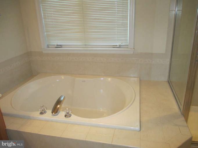 CHERRYTREE PARK - Residential