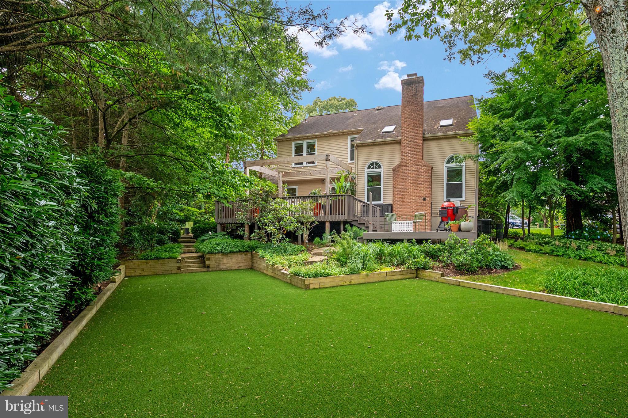 8391 VINELAND COURT