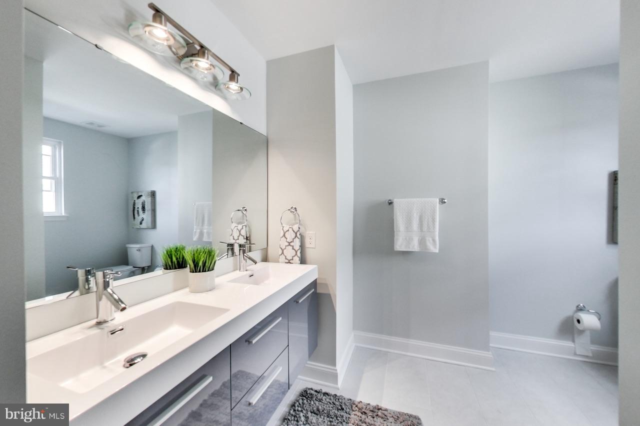 HAMILTON HEIGHTS - Residential