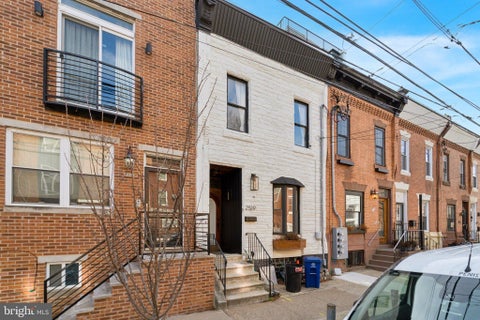 Townhouse For Sale - 2519 Grays Ferry Avenue<br/> PHILADELPHIA, PA 19146