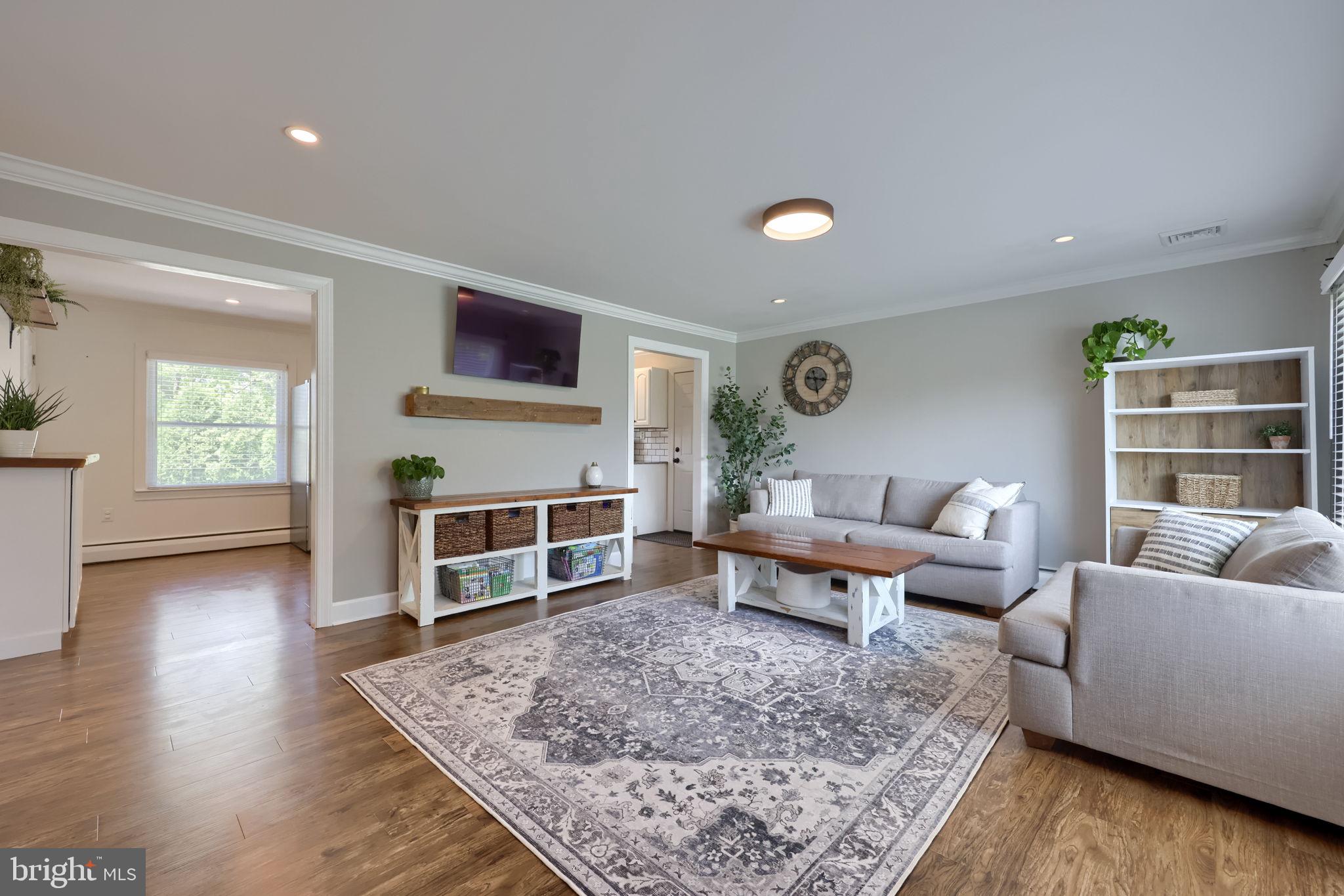 MAYTOWN - Residential
