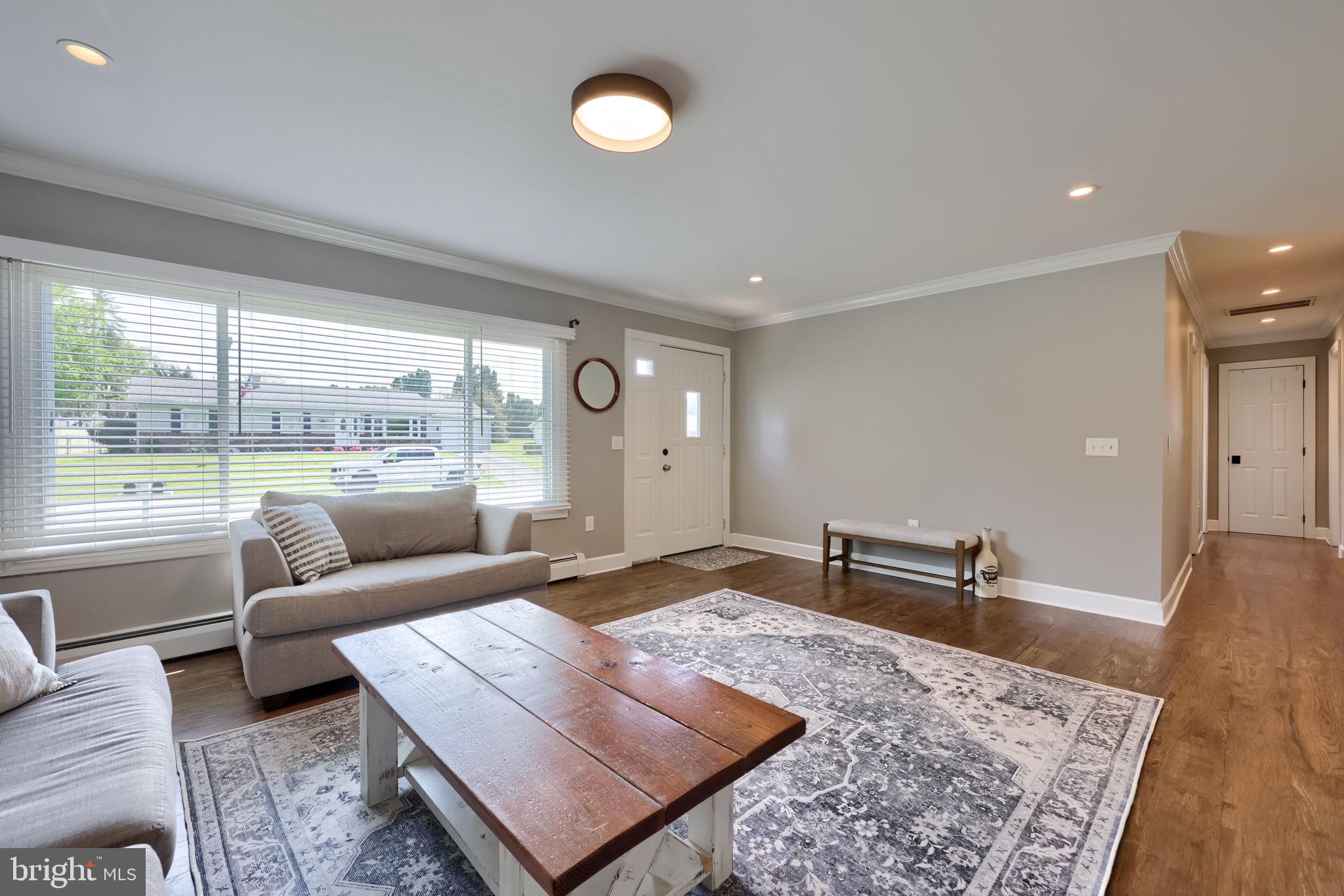 MAYTOWN - Residential