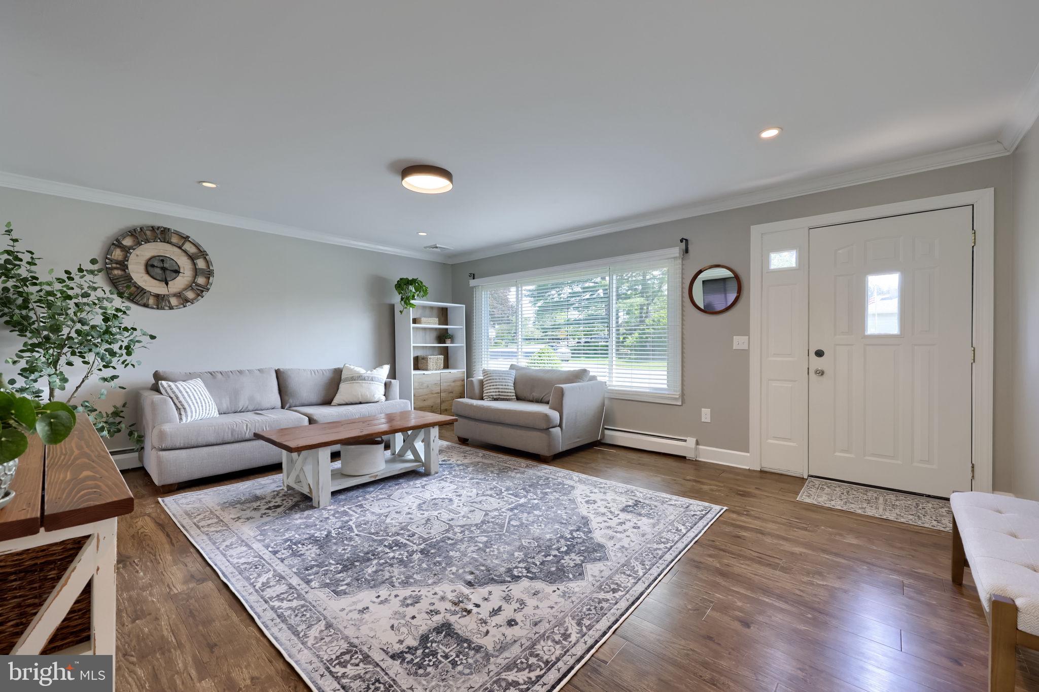 MAYTOWN - Residential