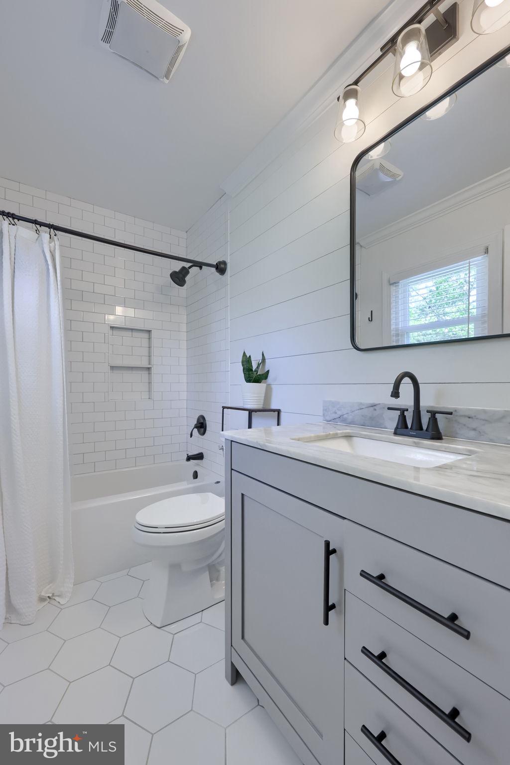 MAYTOWN - Residential