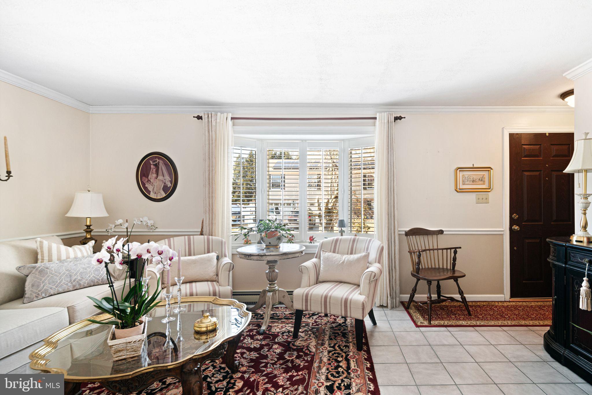 1 LYNNS COURT