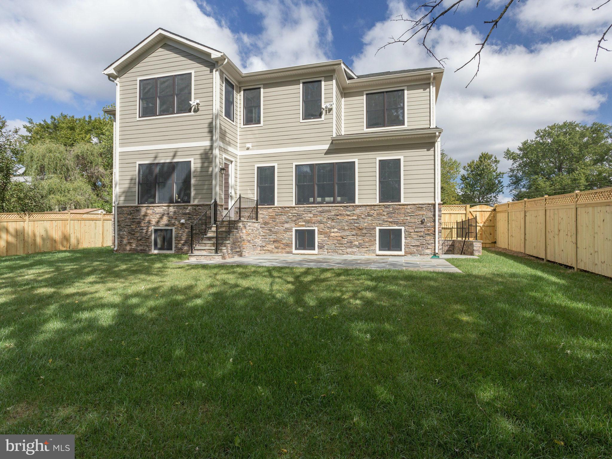 CHESTERBROOK GARDENS - Residential