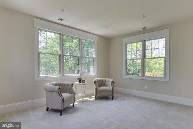 CHESTERBROOK GARDENS - Residential