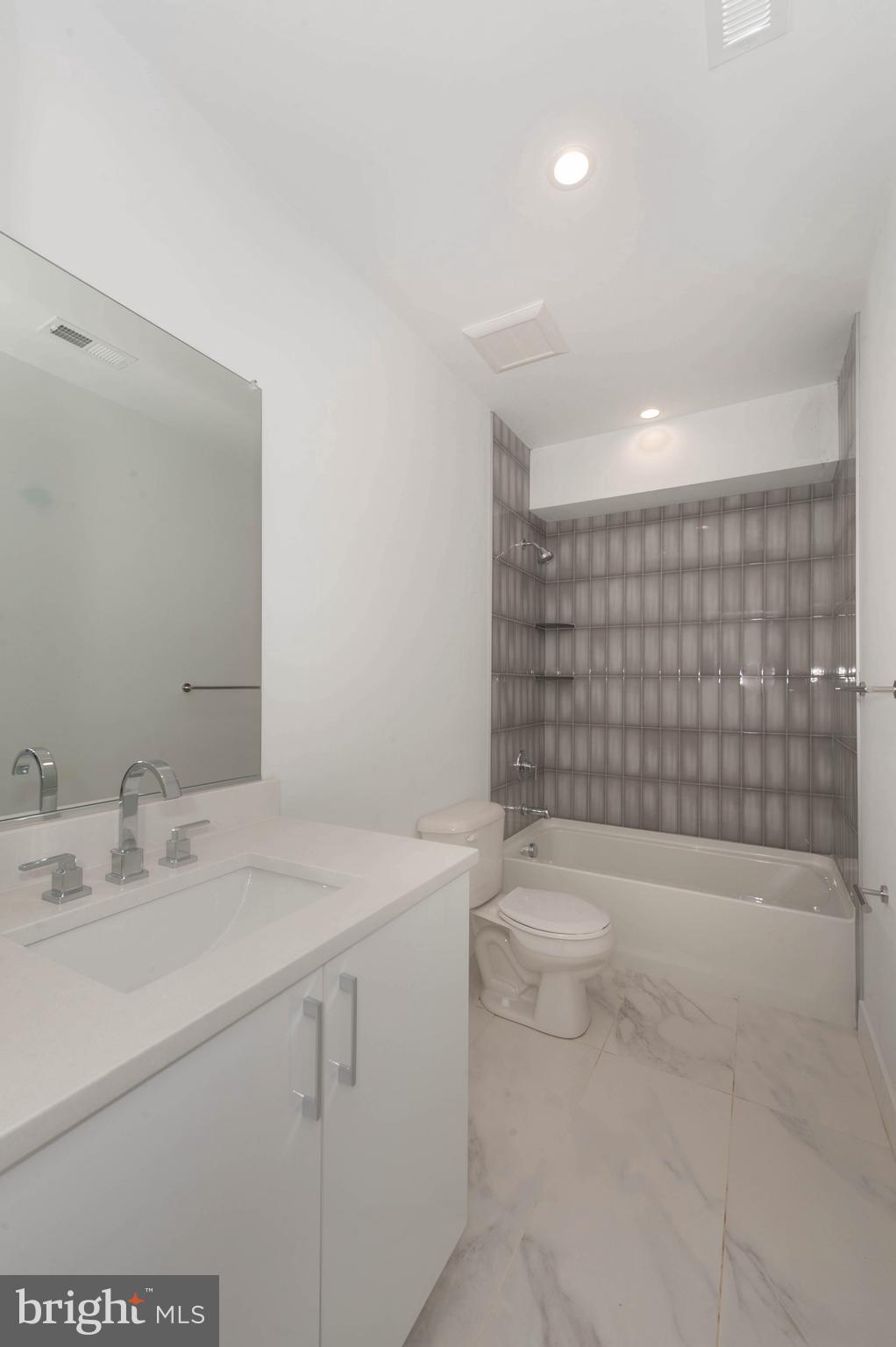 CHESWOLDE - Residential