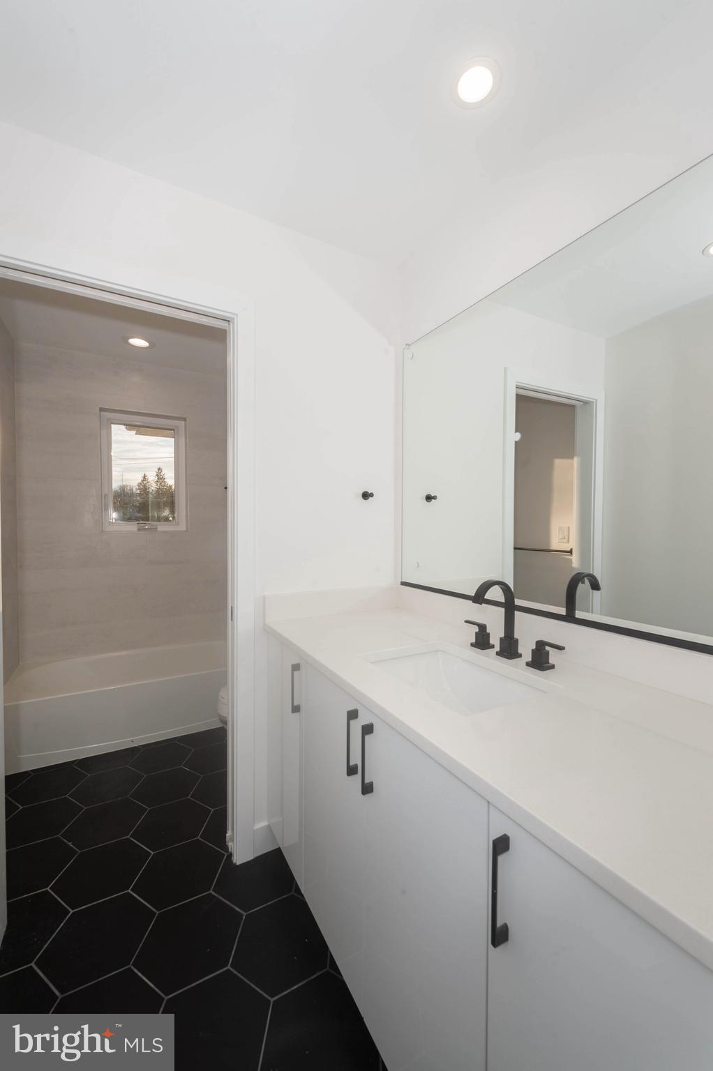 CHESWOLDE - Residential