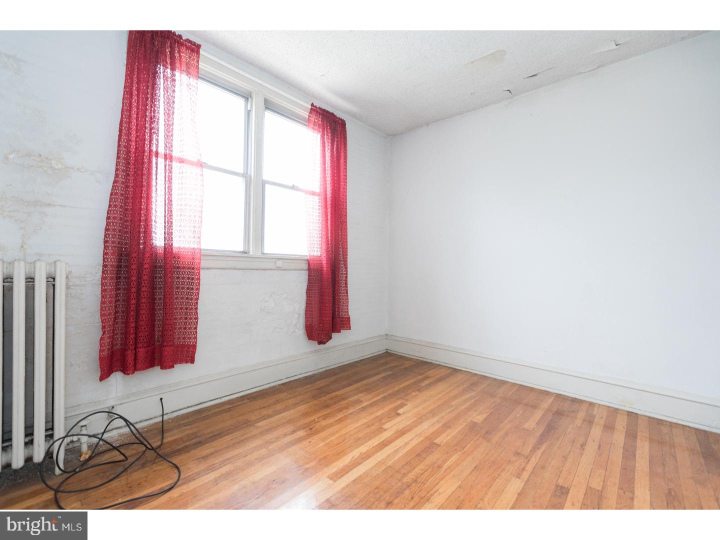 WEST OAK LANE - Residential