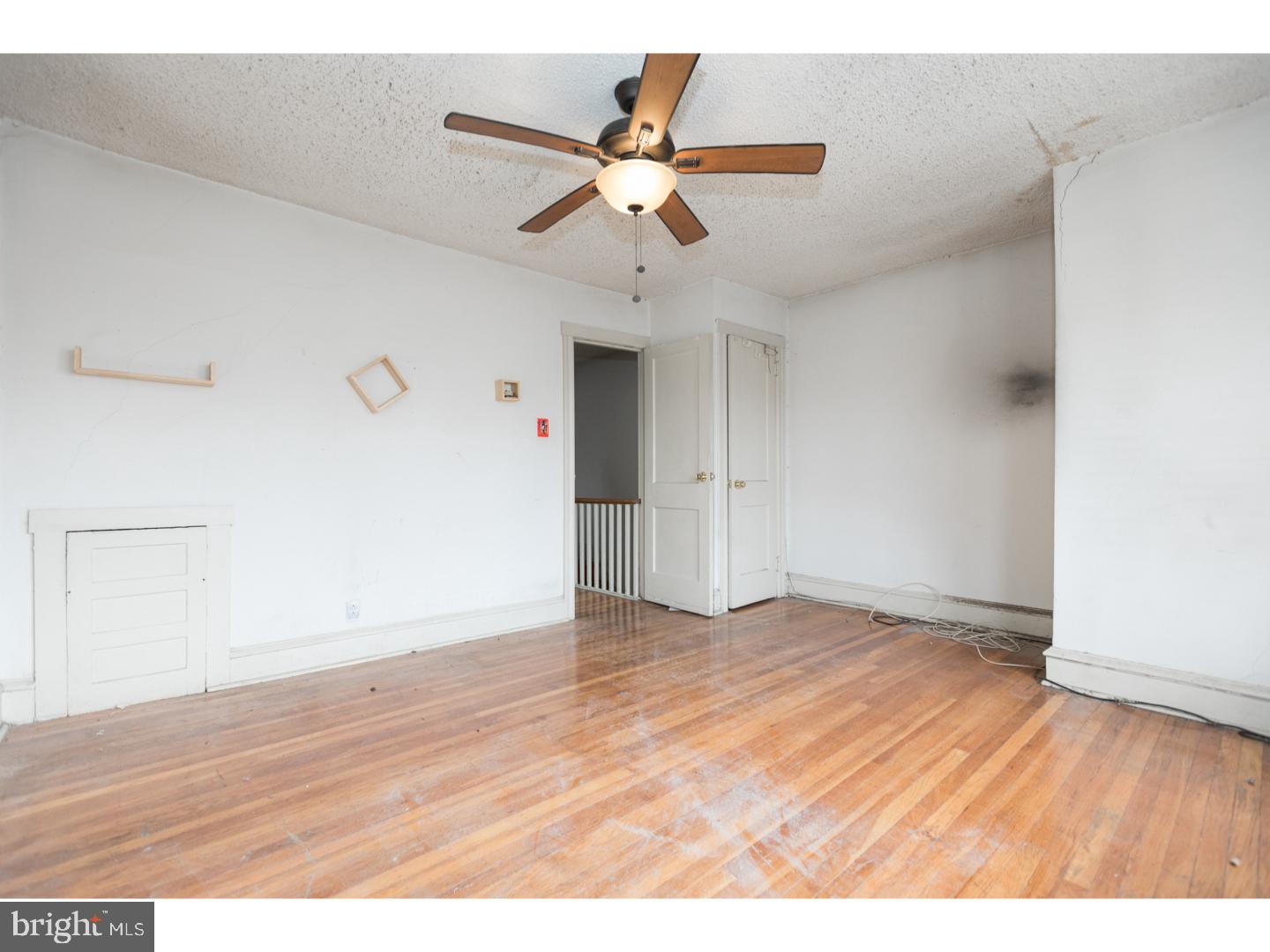 WEST OAK LANE - Residential