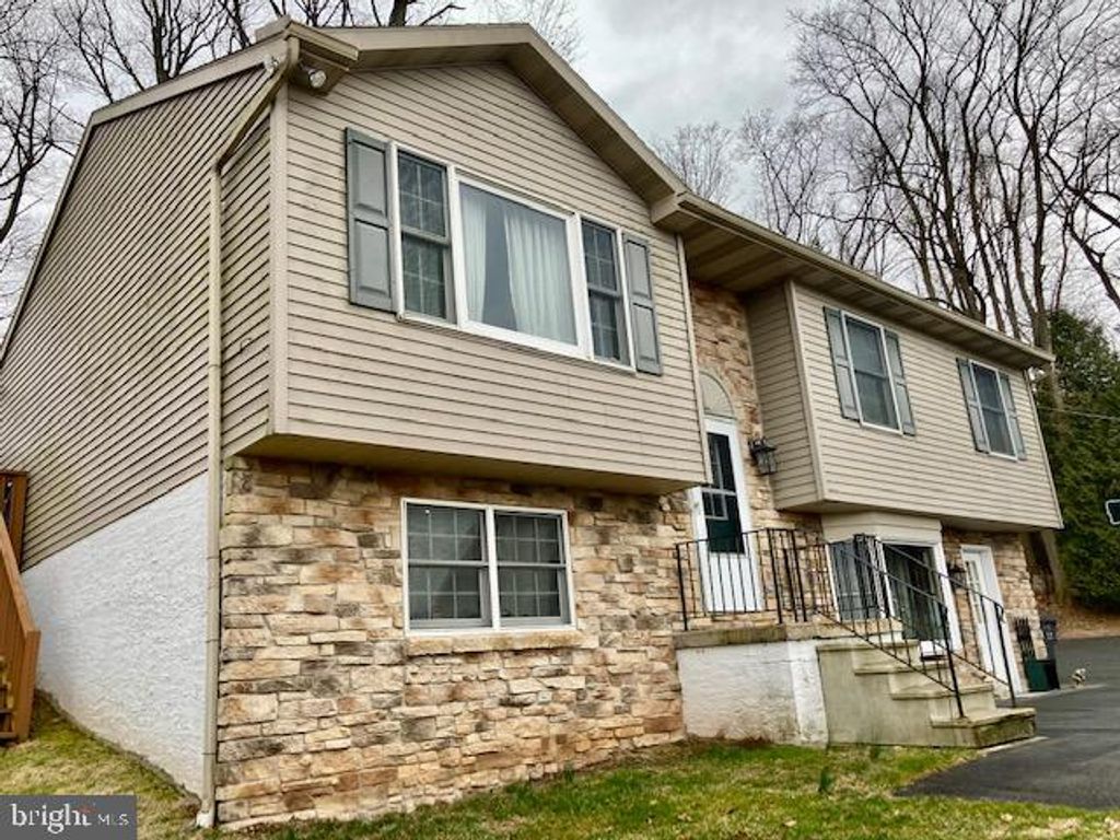 Photo of 393 SHIRKTOWN RD, NARVON, PA 17555 (MLS # PALA2032572)