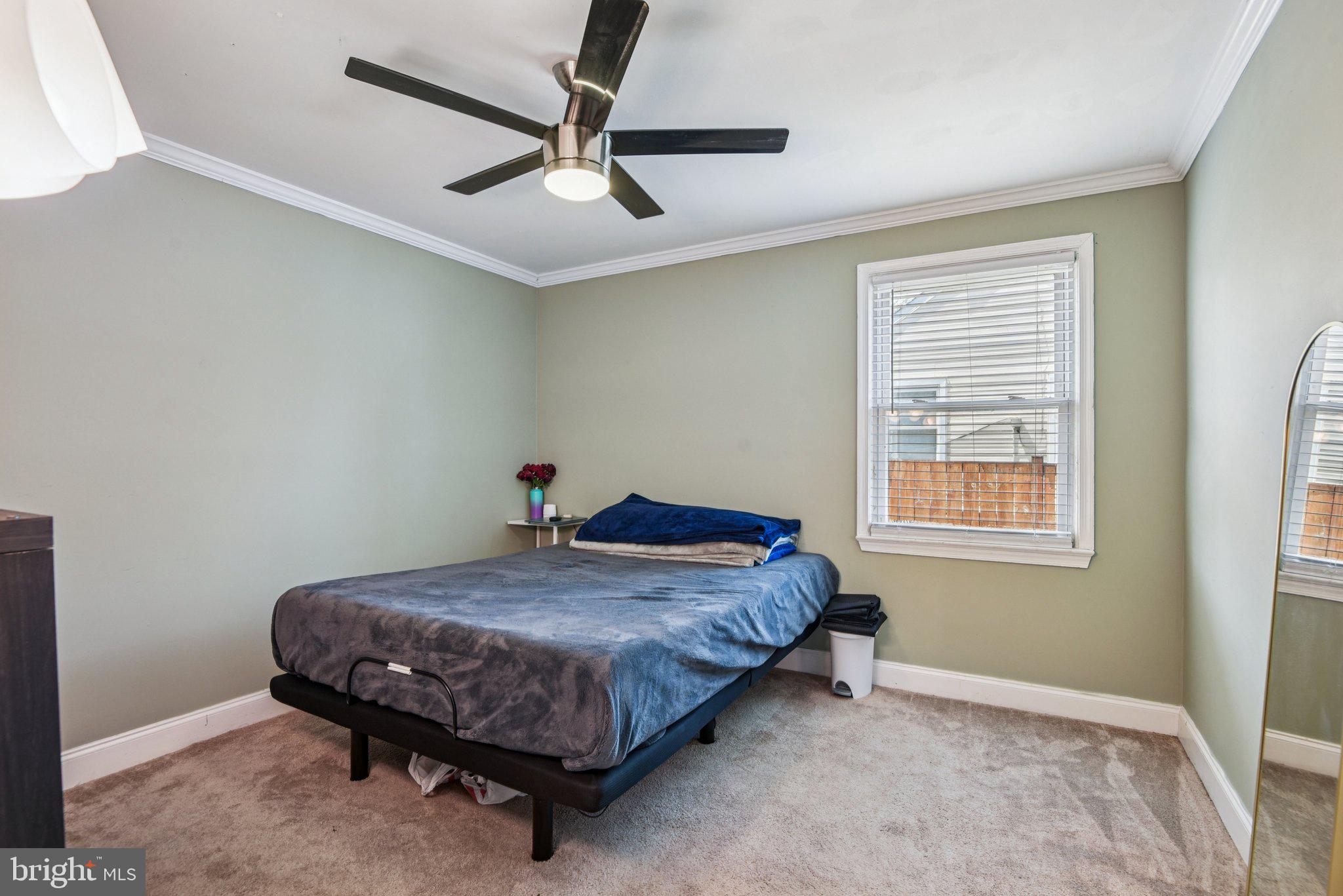 WEST LAWN - Residential