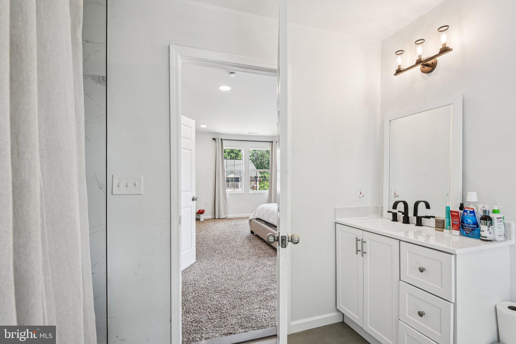 WEST LAWN - Residential