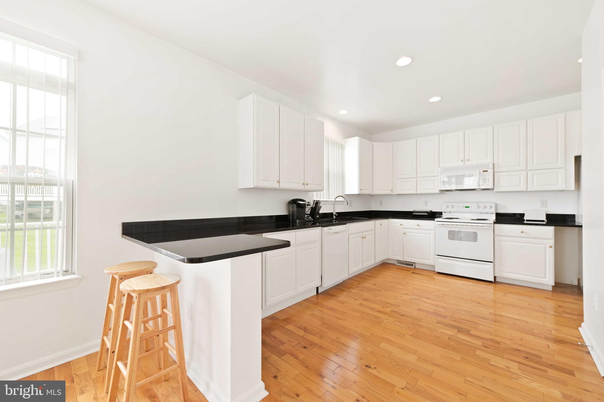 HOPEWELL POINTE - Residential