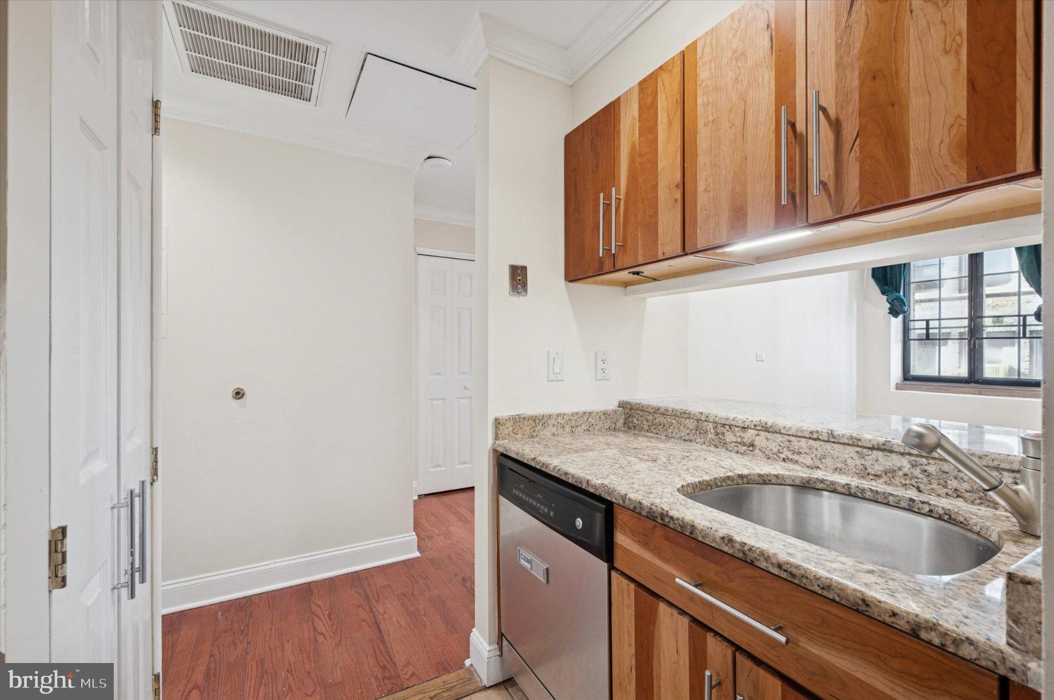 1601 SPRING GARDEN STREET 205