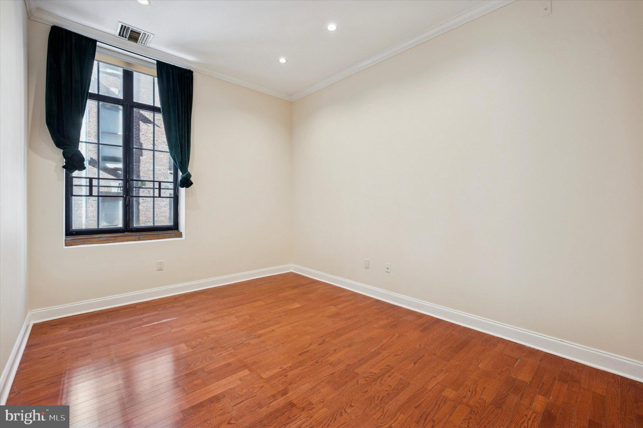 1601 SPRING GARDEN STREET 205