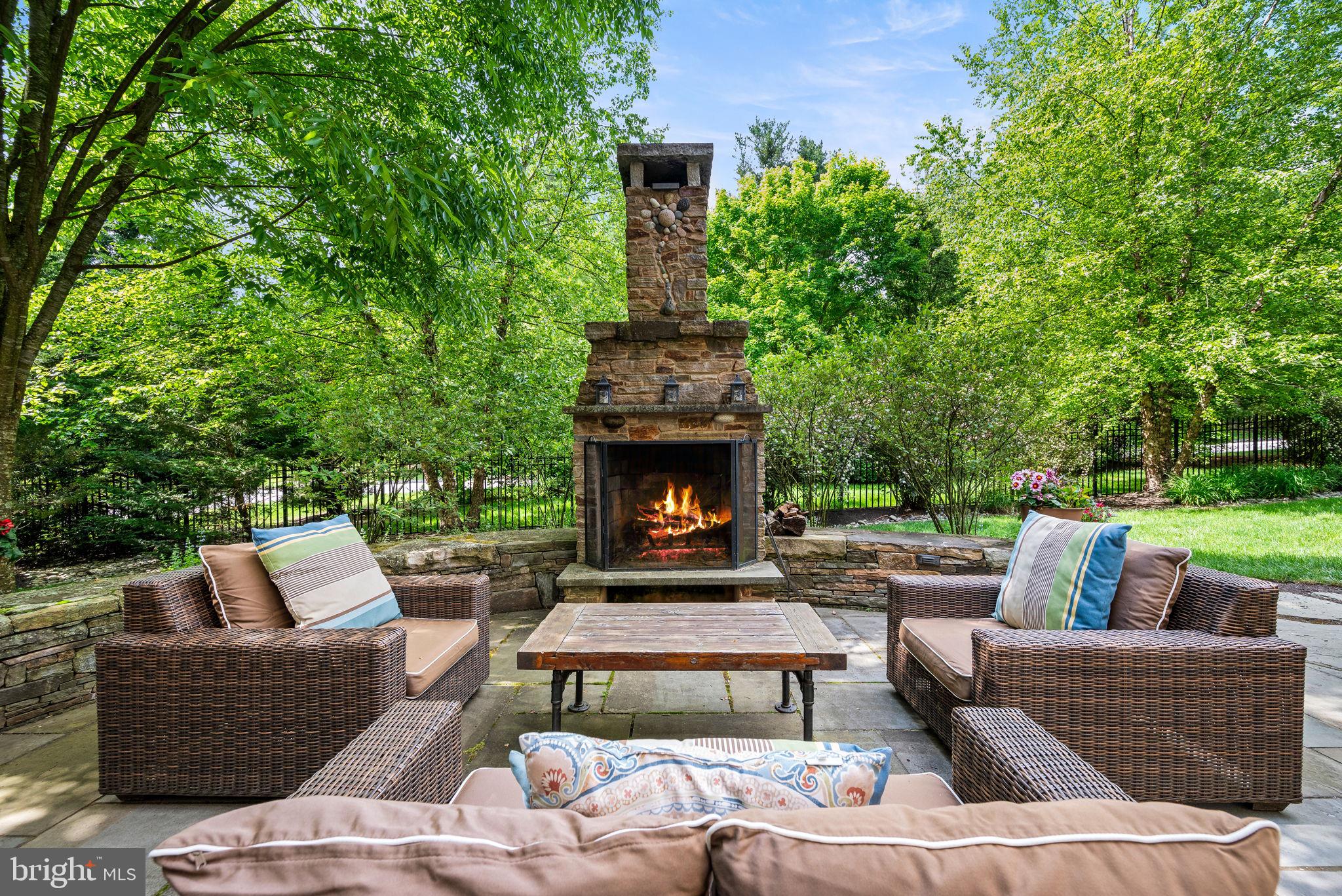 ESTS AT CHADDS FORD - Residential