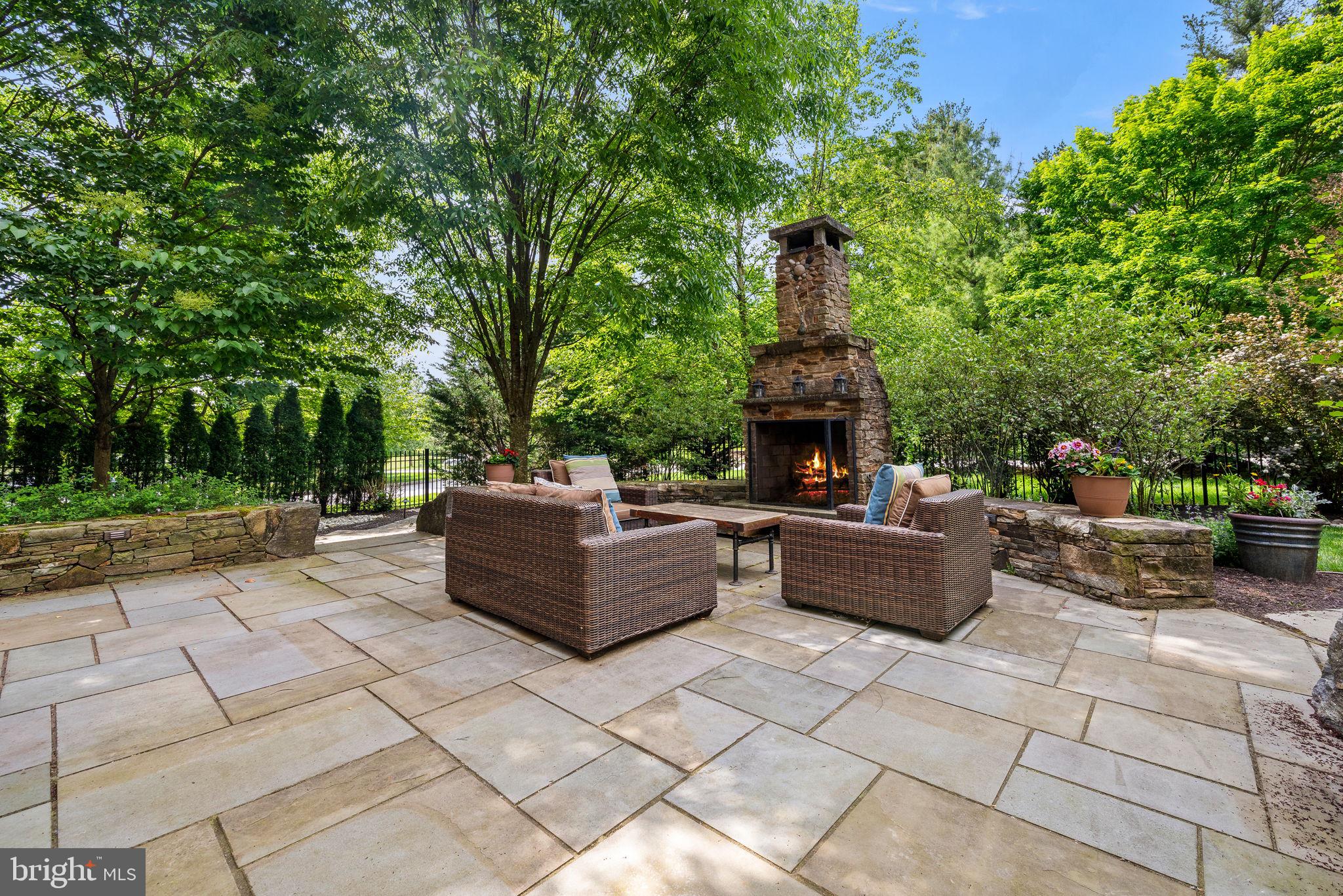 ESTS AT CHADDS FORD - Residential