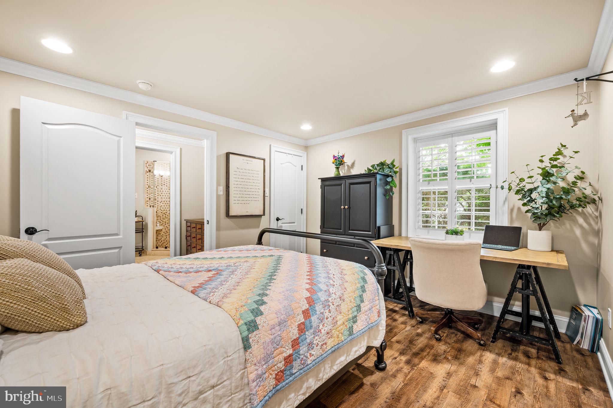 ESTS AT CHADDS FORD - Residential