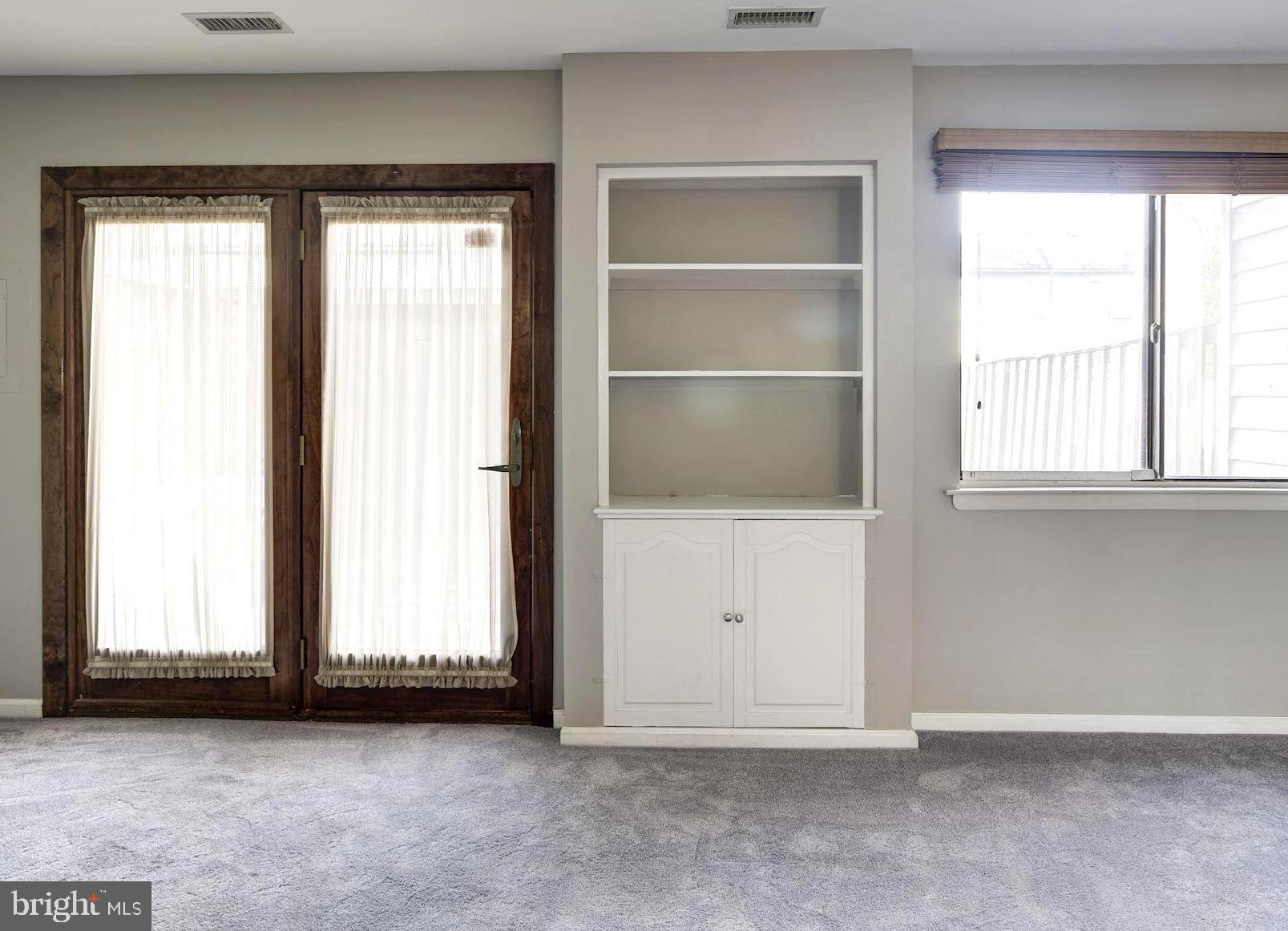 CEDAR RIDGE - Residential