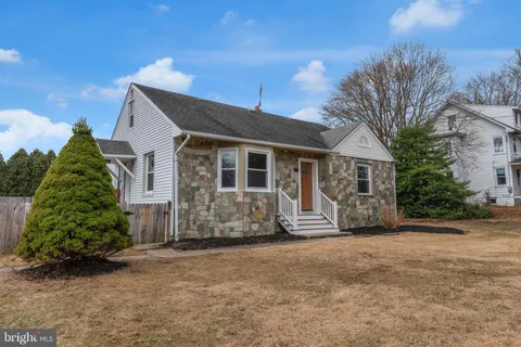 75 Reeder Avenue, Lawrence Township, NJ 08648 - MLS#: NJME2055492