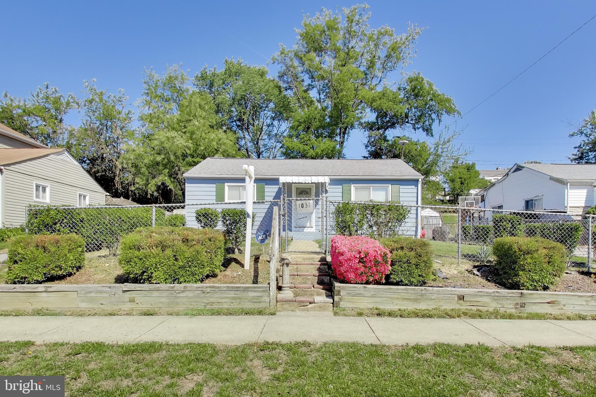 FAIRLAWN - Residential