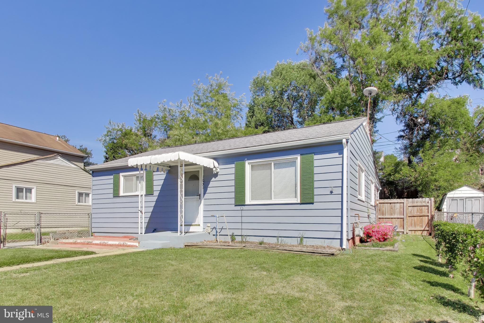 FAIRLAWN - Residential