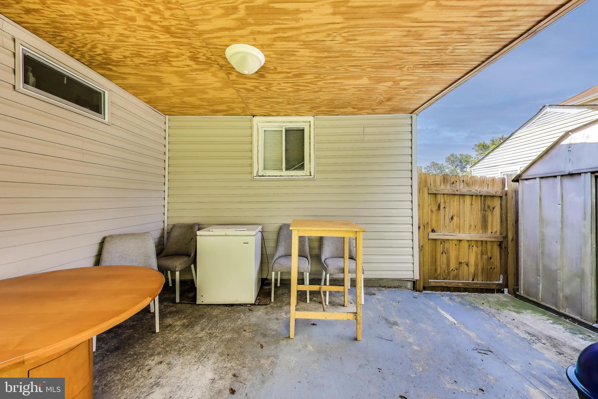 FAIRLAWN - Residential