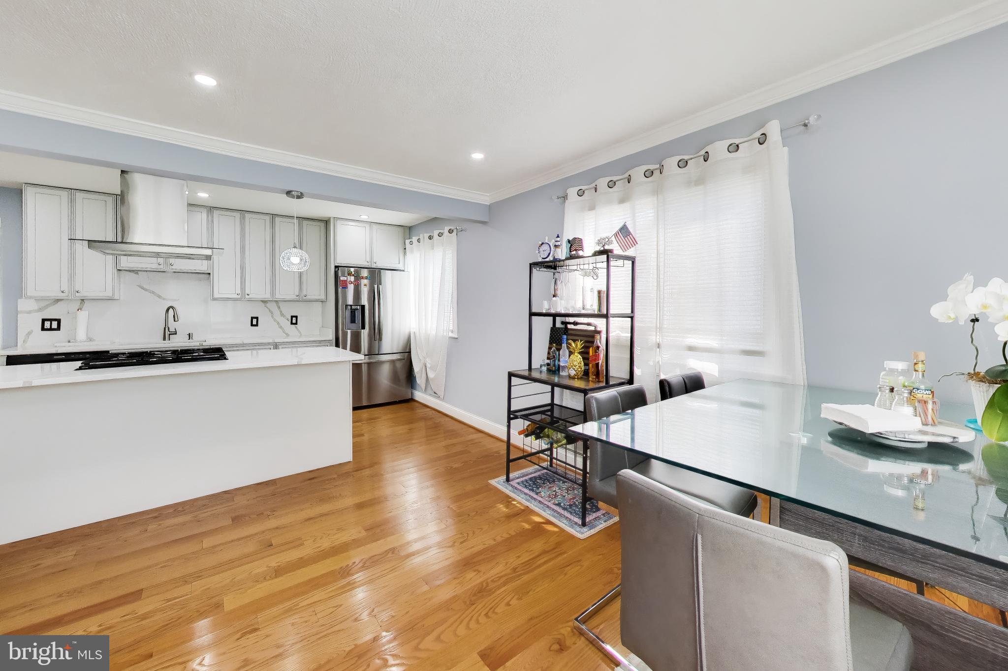 FAIRLAWN - Residential