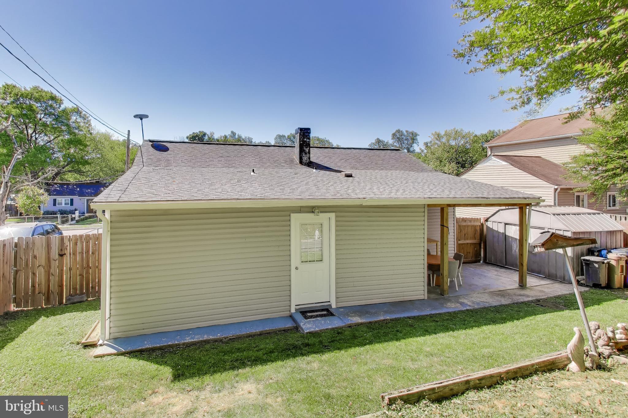 FAIRLAWN - Residential