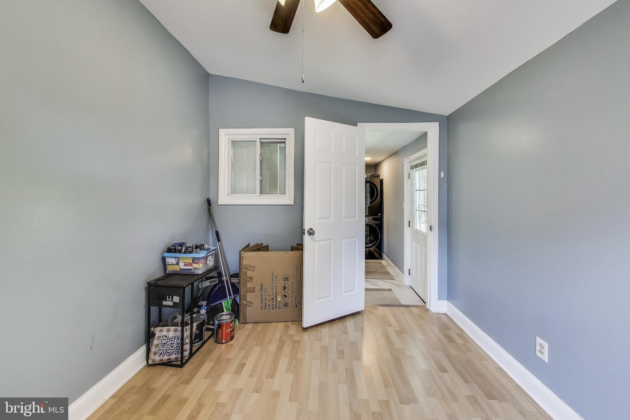FAIRLAWN - Residential