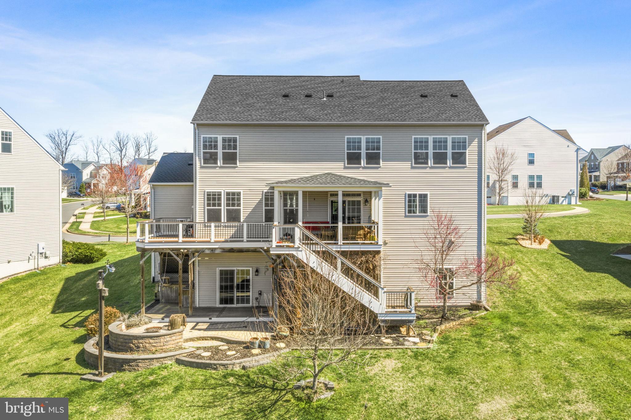 HOPE HILL CROSSING - Residential