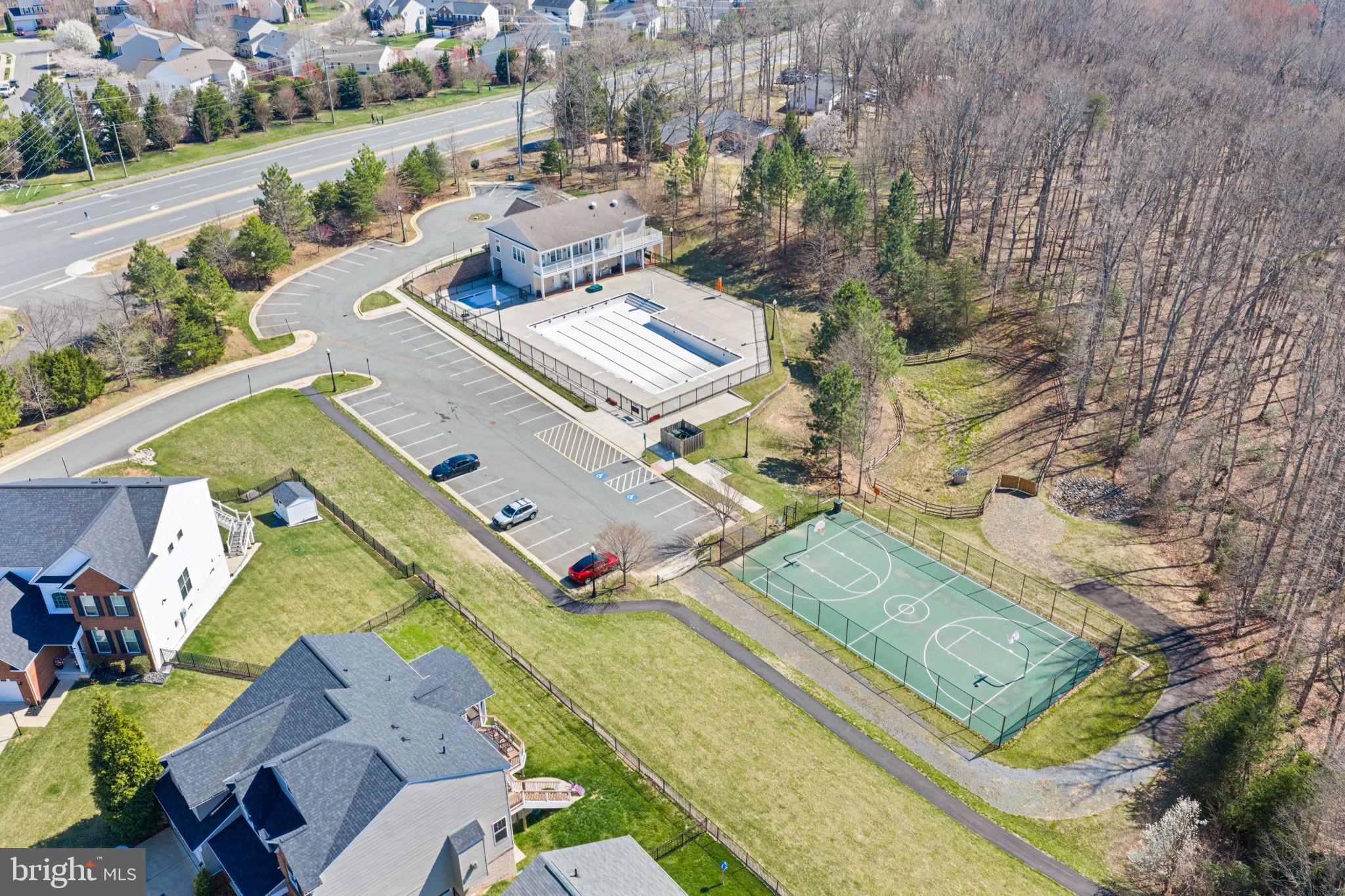 HOPE HILL CROSSING - Residential