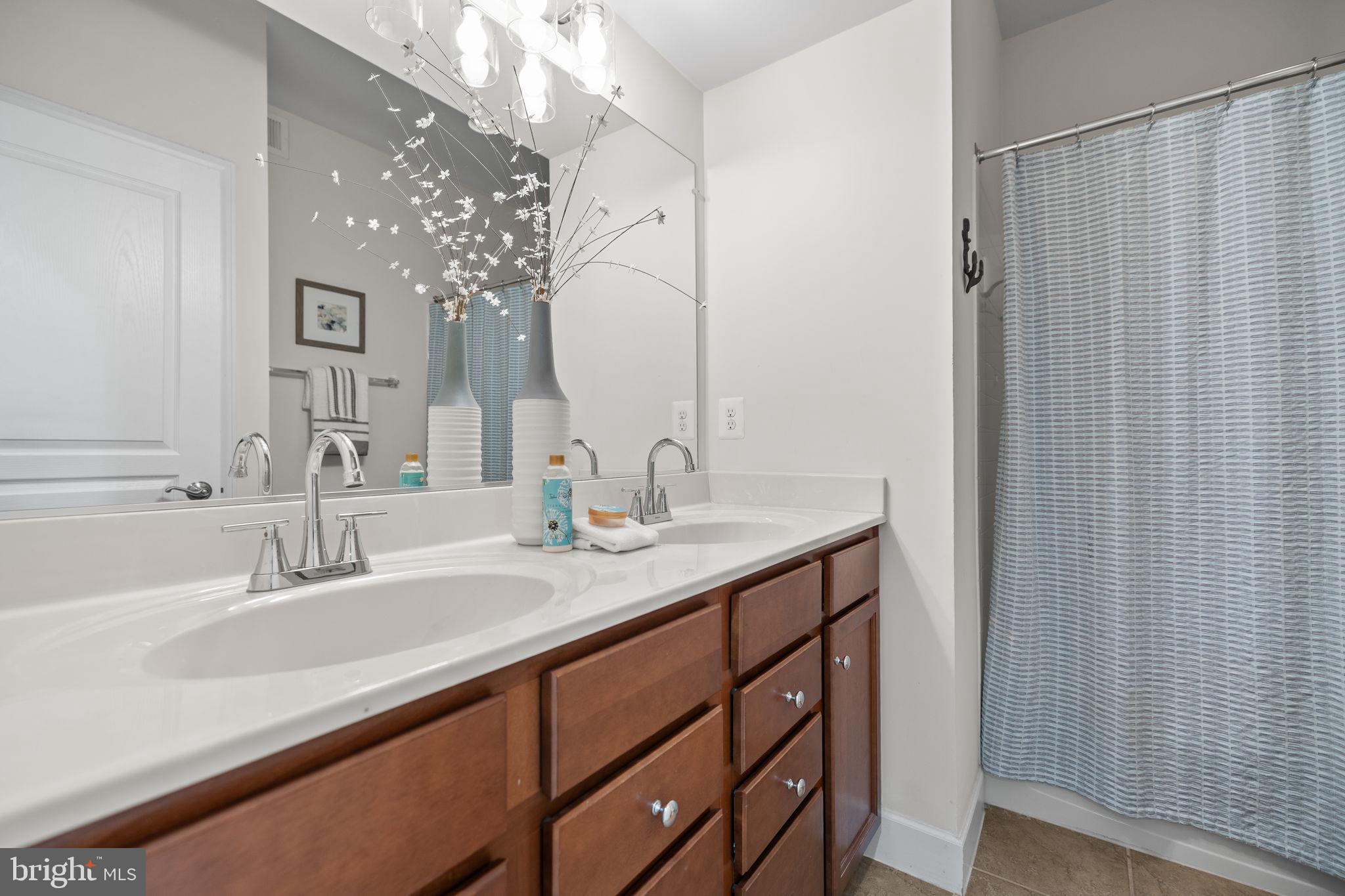 HOPE HILL CROSSING - Residential