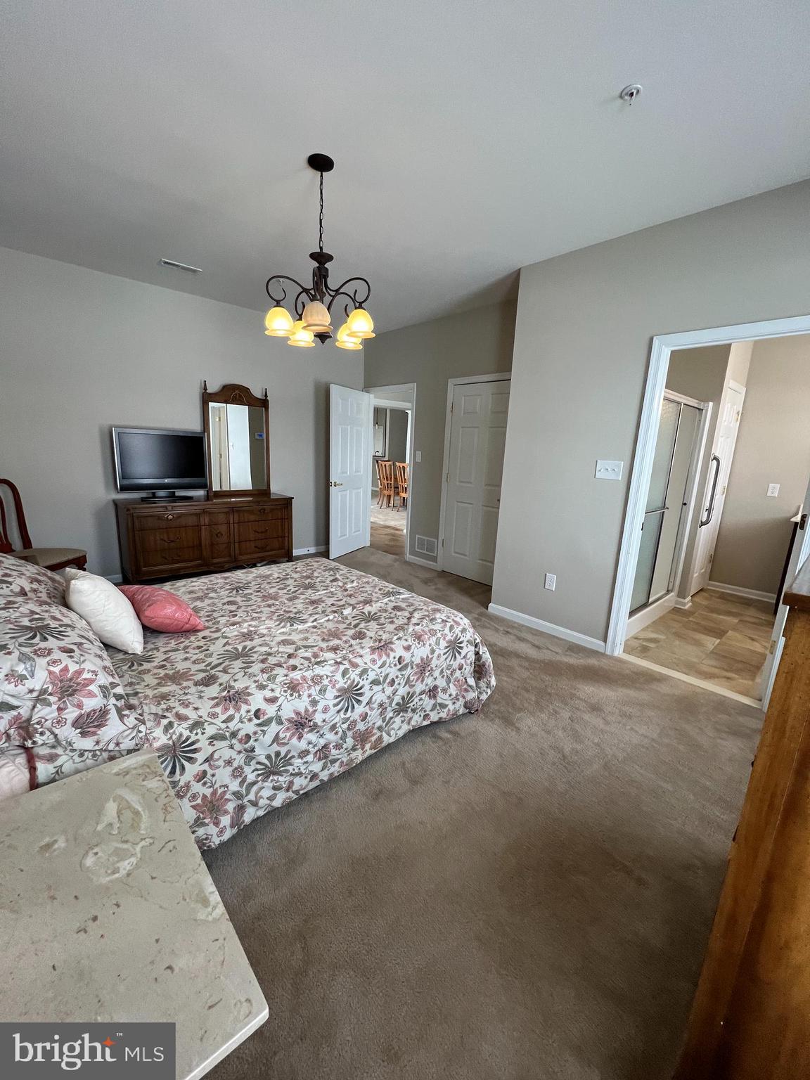 DIXIE MEADOWS - Residential