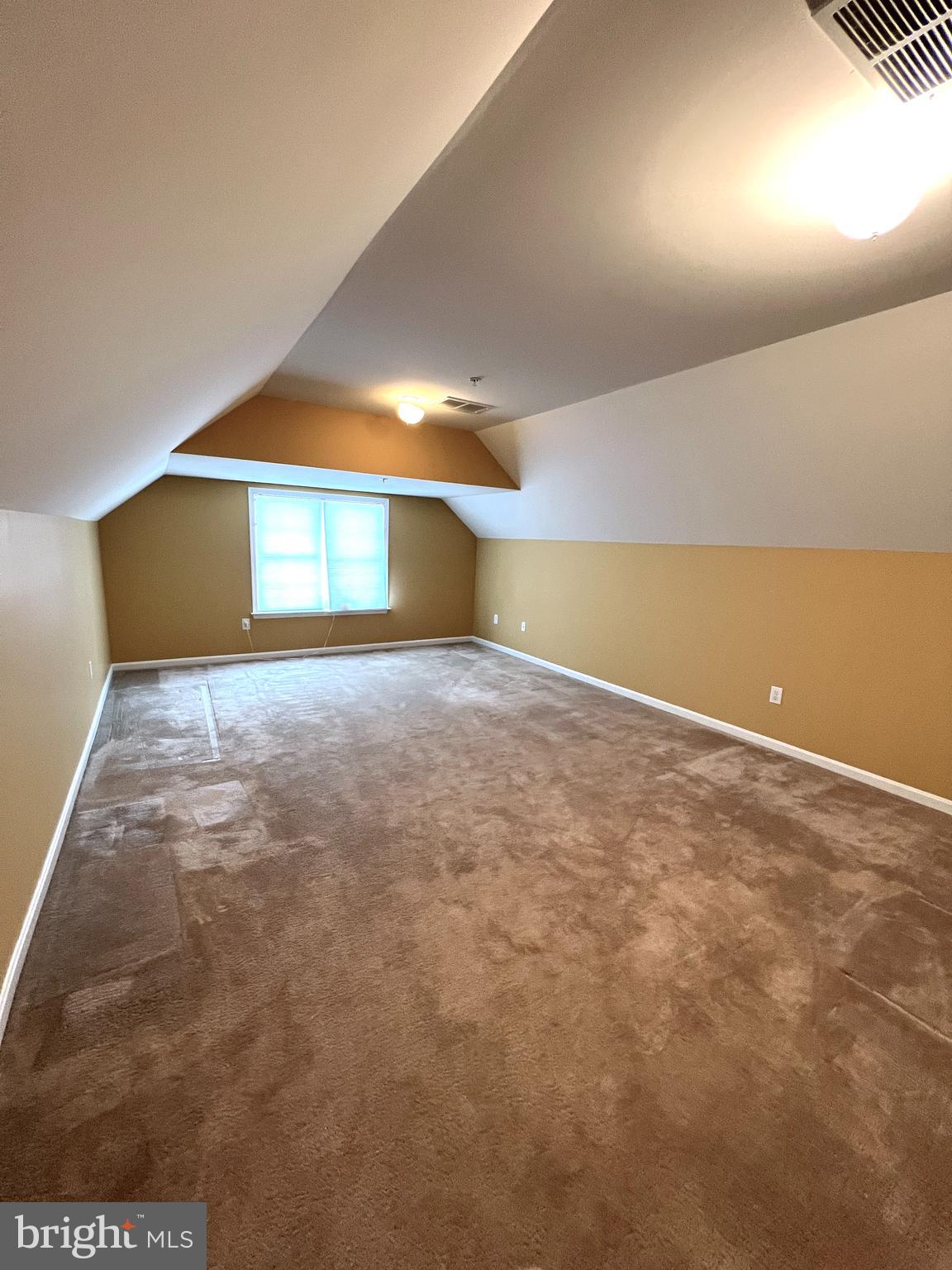 DIXIE MEADOWS - Residential