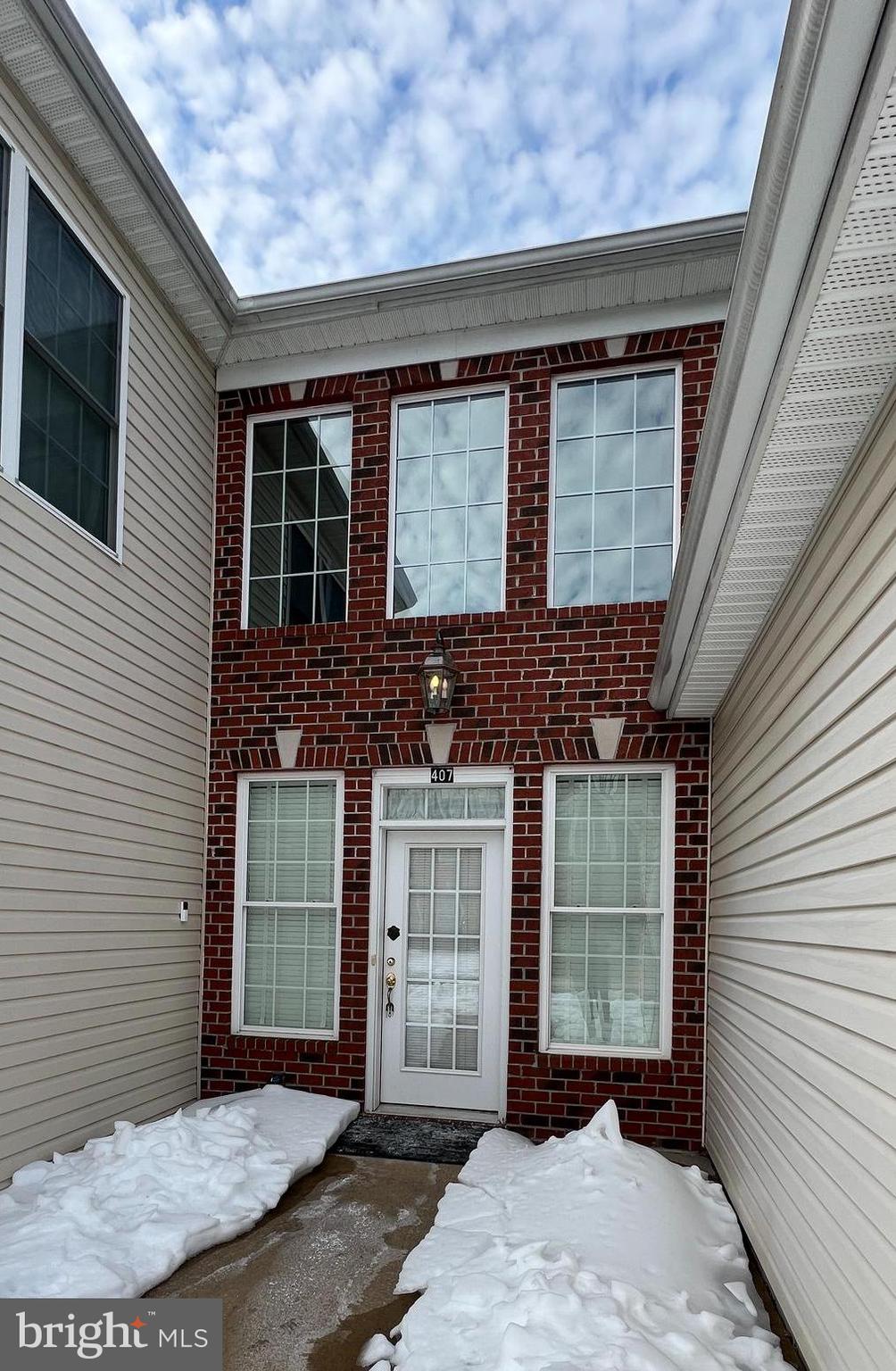 DIXIE MEADOWS - Residential