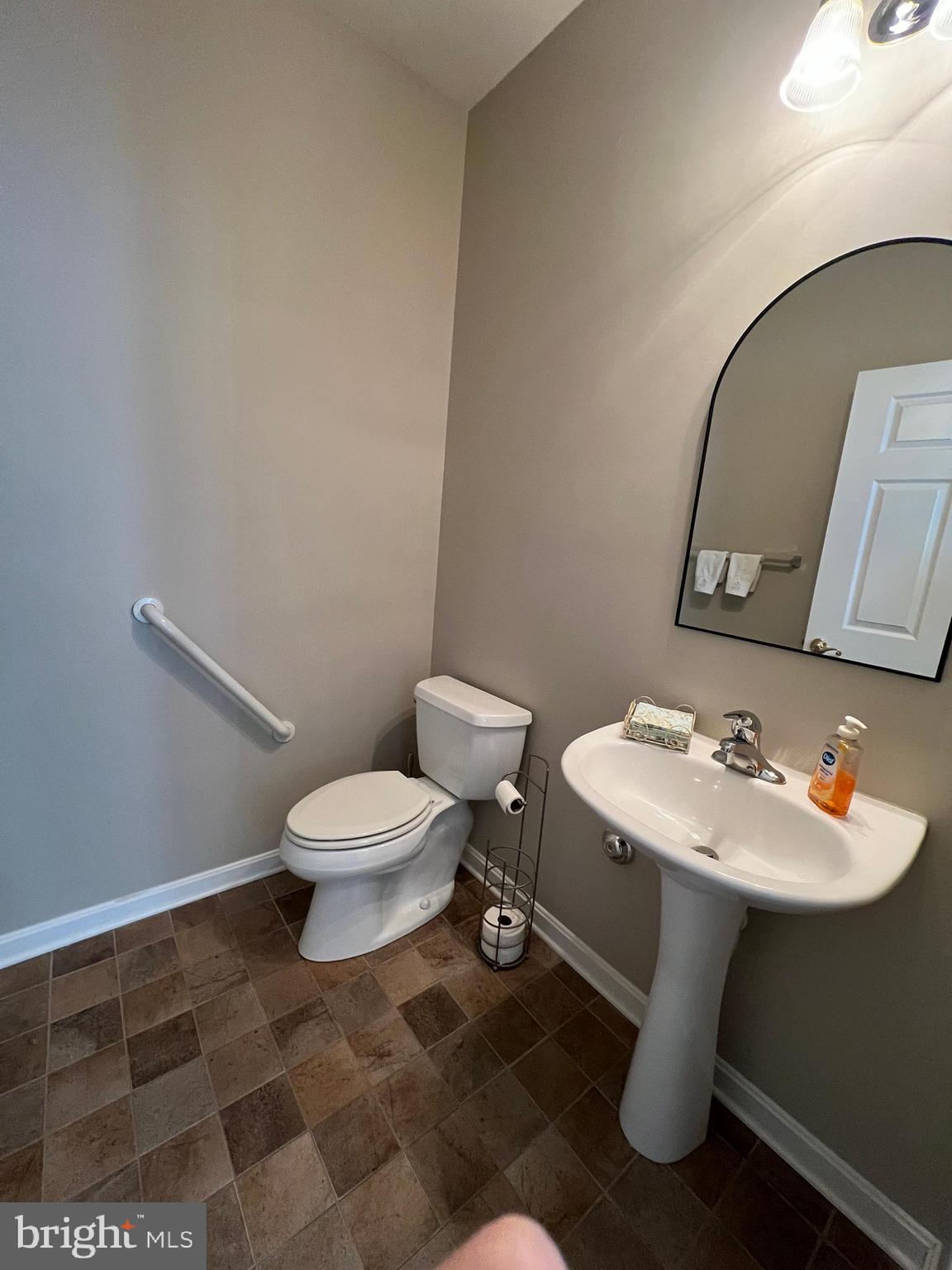 DIXIE MEADOWS - Residential