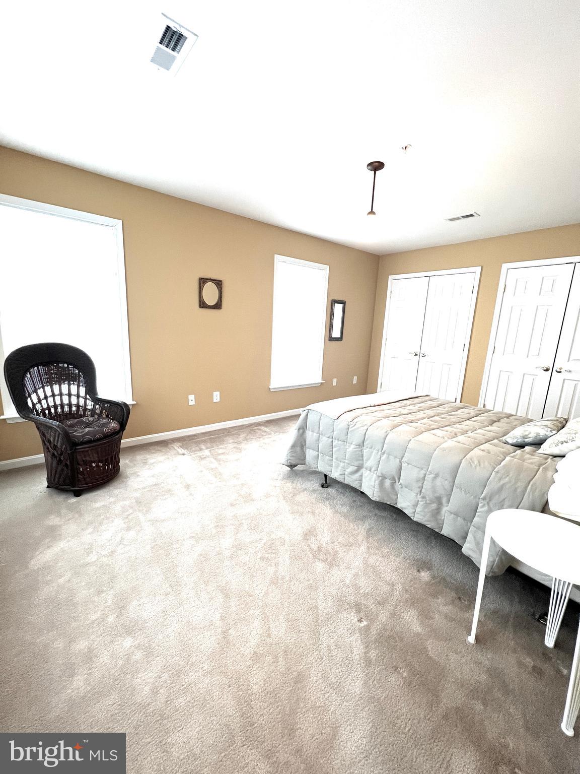 DIXIE MEADOWS - Residential