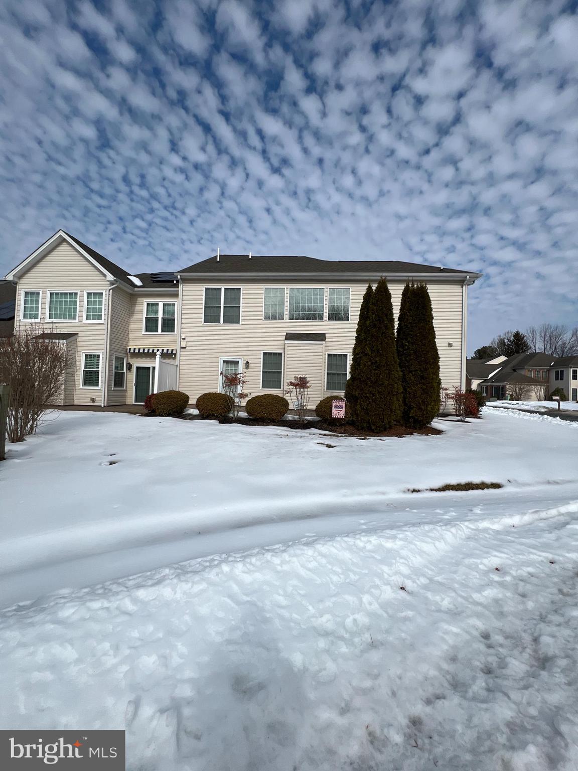 DIXIE MEADOWS - Residential