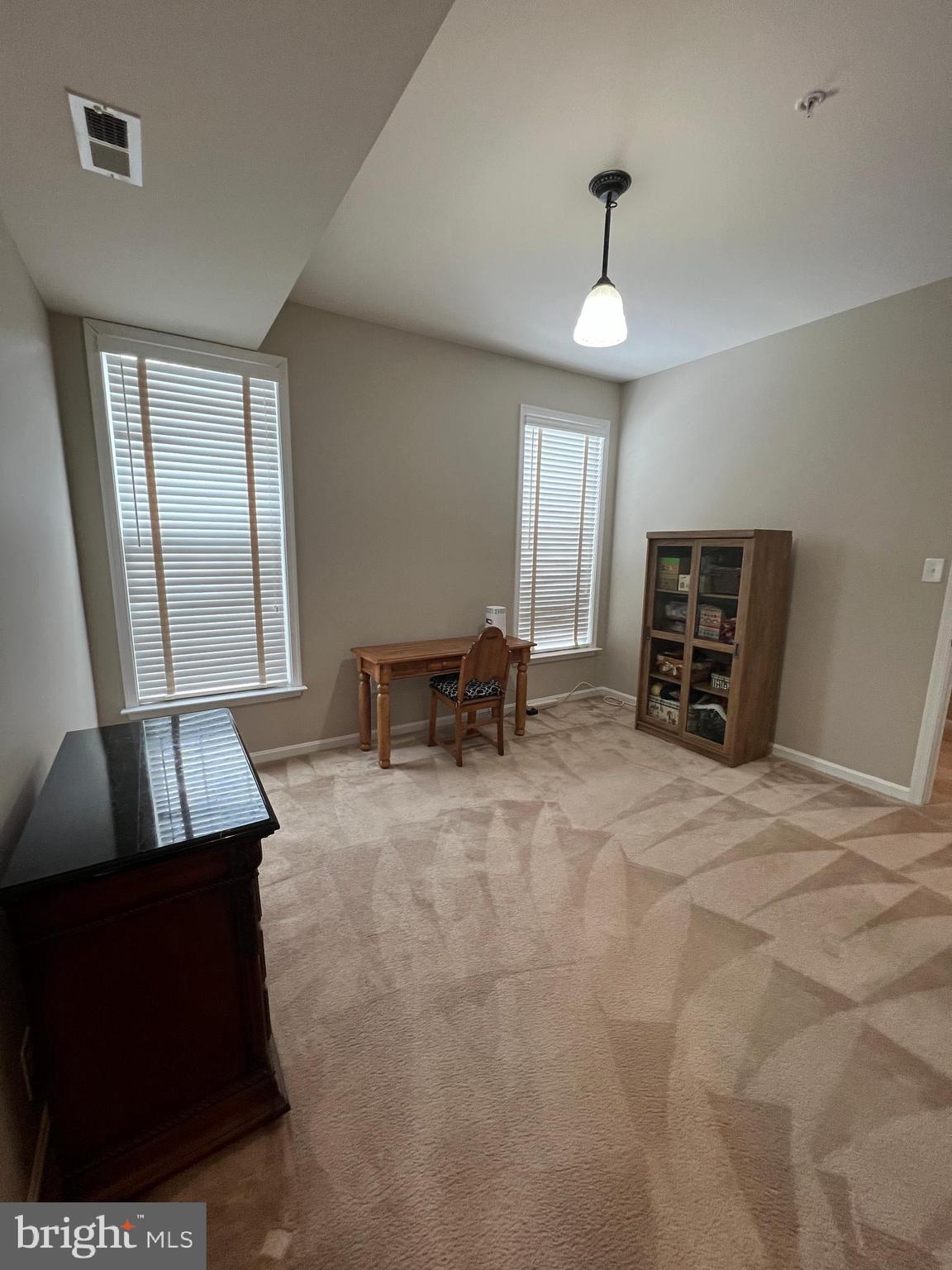 DIXIE MEADOWS - Residential