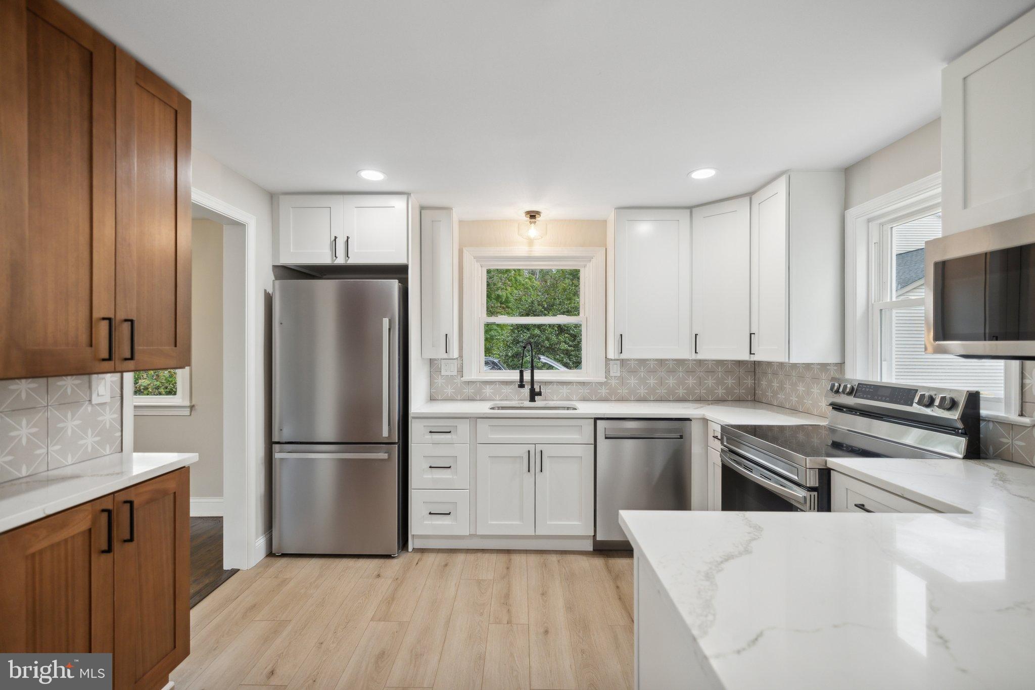 GROVETON - Residential Lease