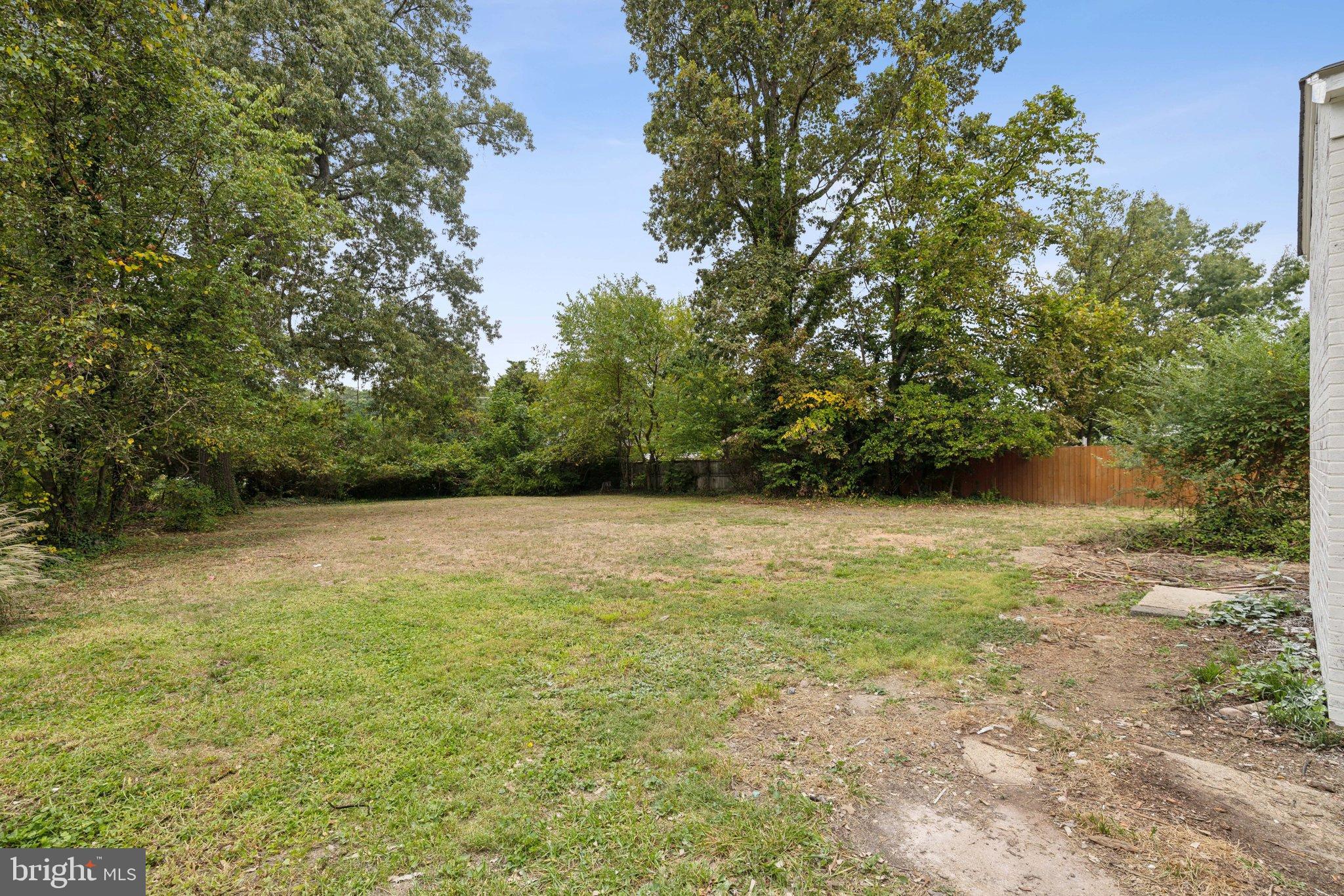 GROVETON - Residential Lease