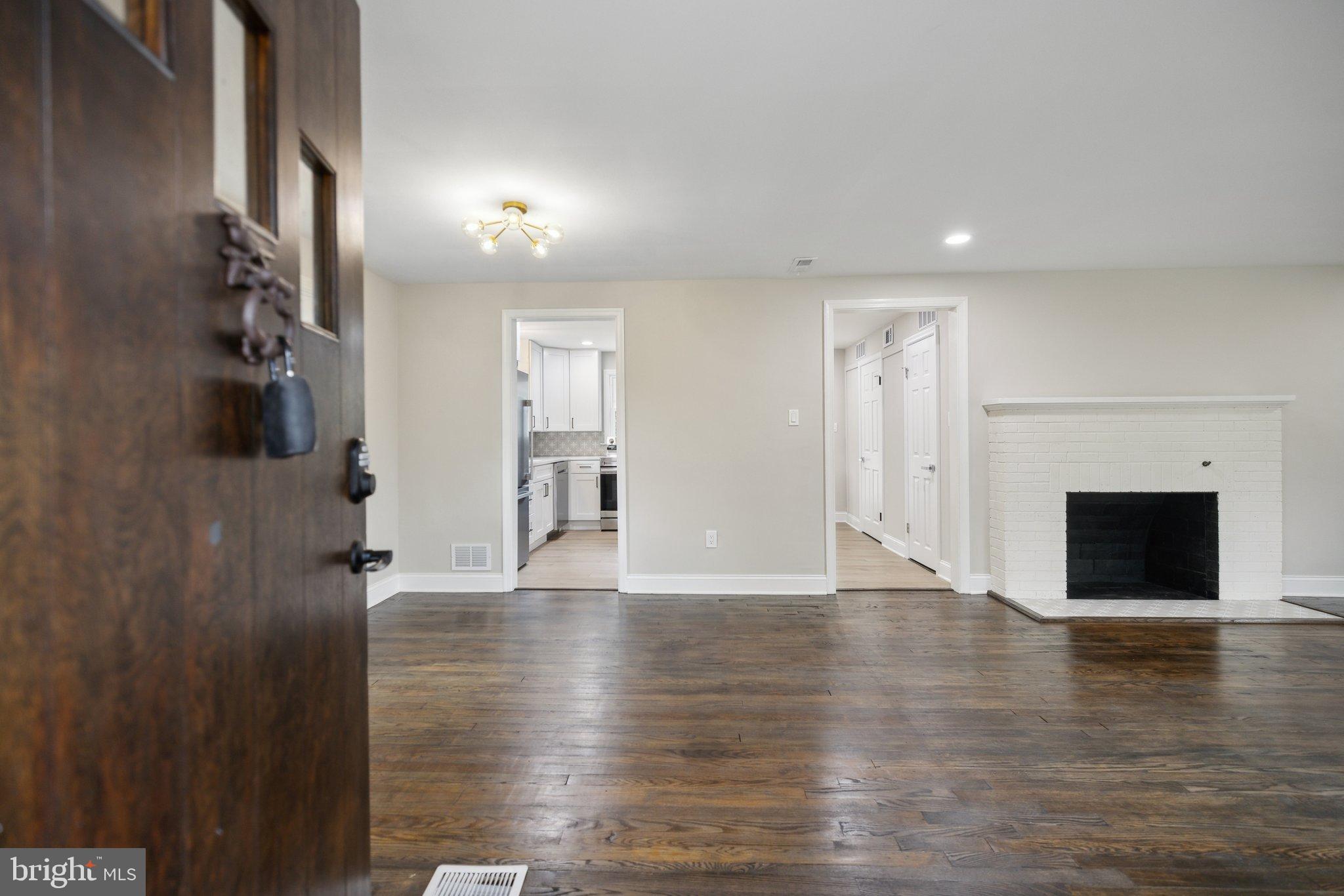 GROVETON - Residential Lease