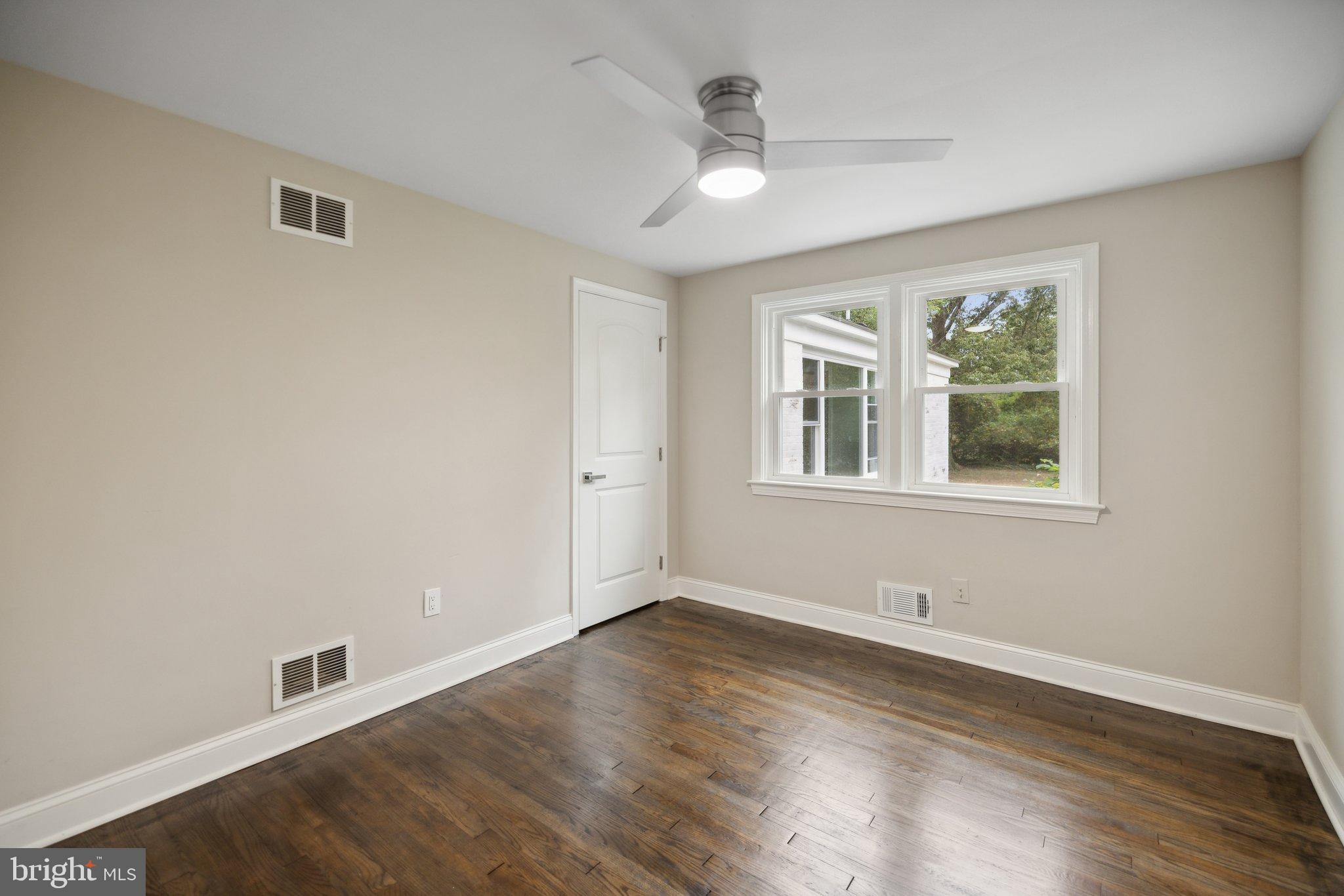 GROVETON - Residential Lease