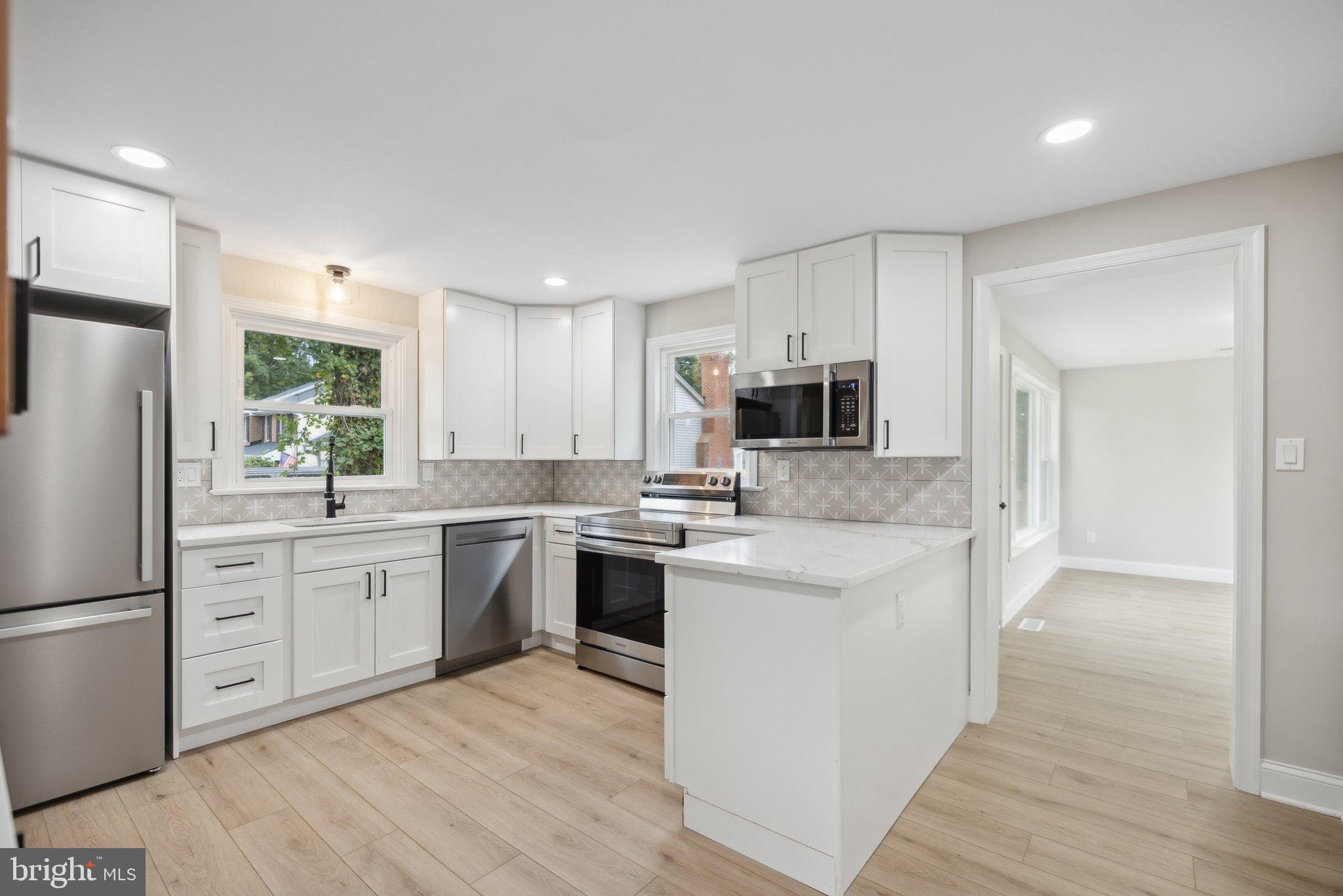 GROVETON - Residential Lease