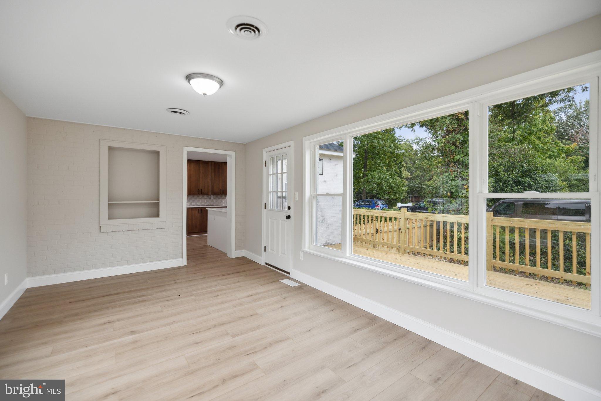 GROVETON - Residential Lease