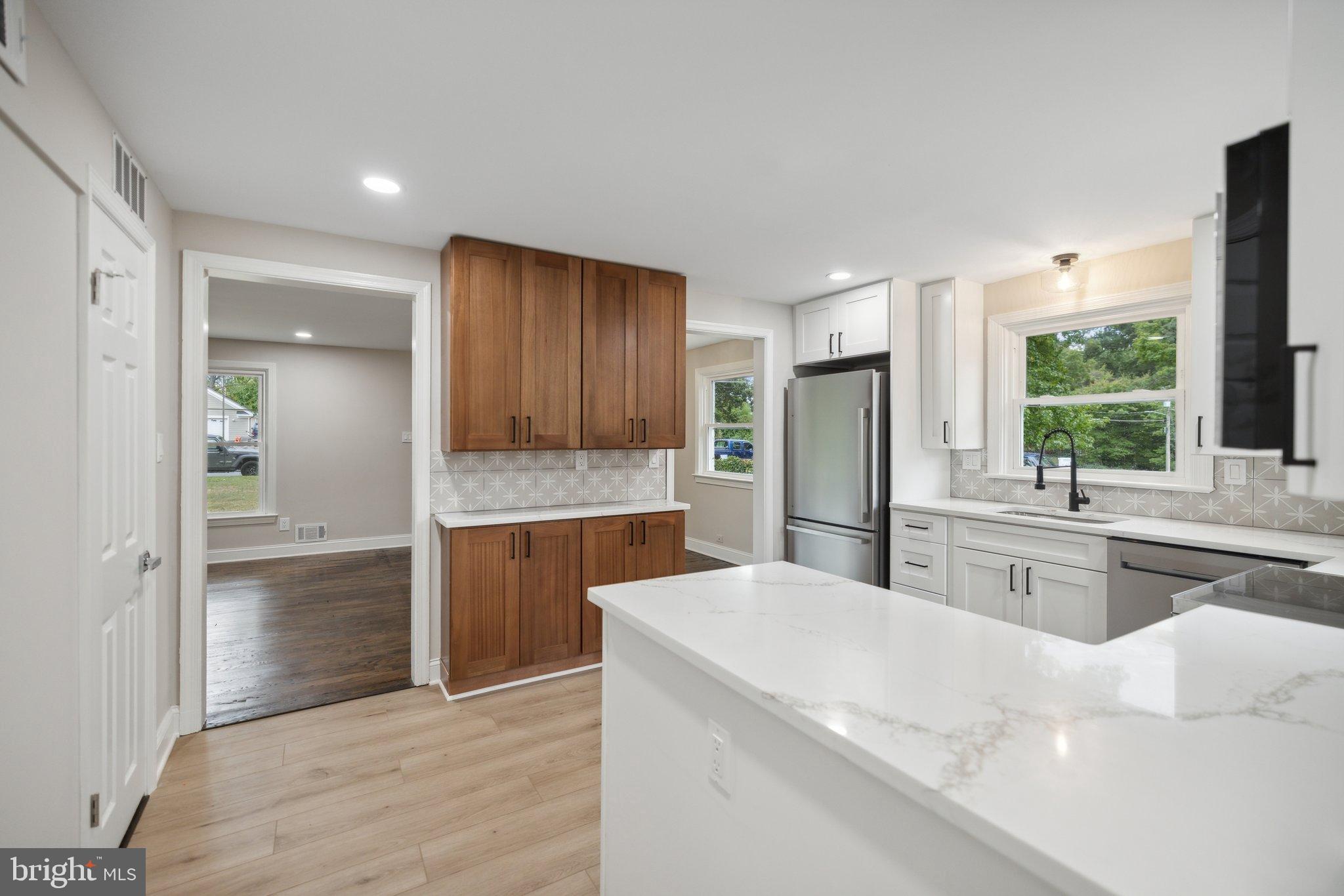 GROVETON - Residential Lease